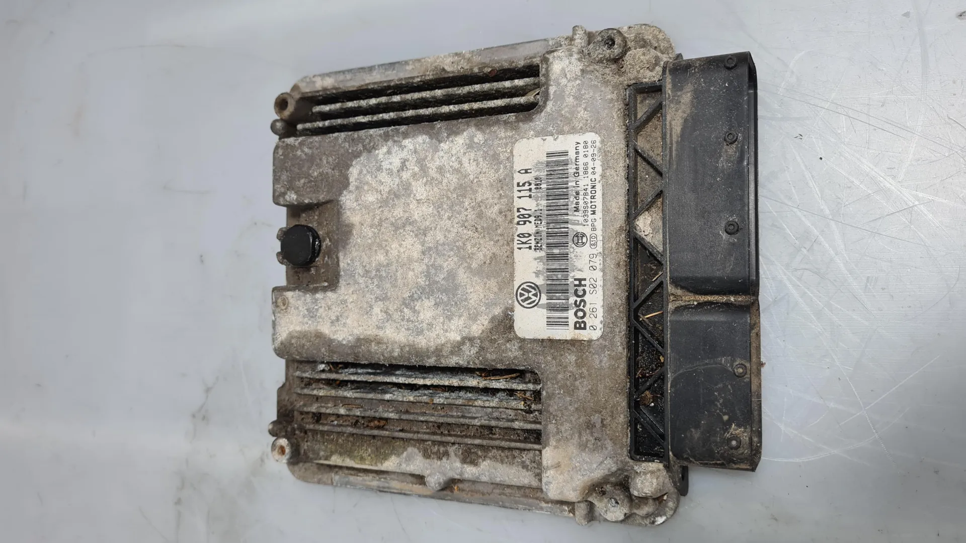 CENTRALINA MOTORE con codice 1K0907115A da VOLKSWAGEN Golf 5 Berlina (03>08) Benzina