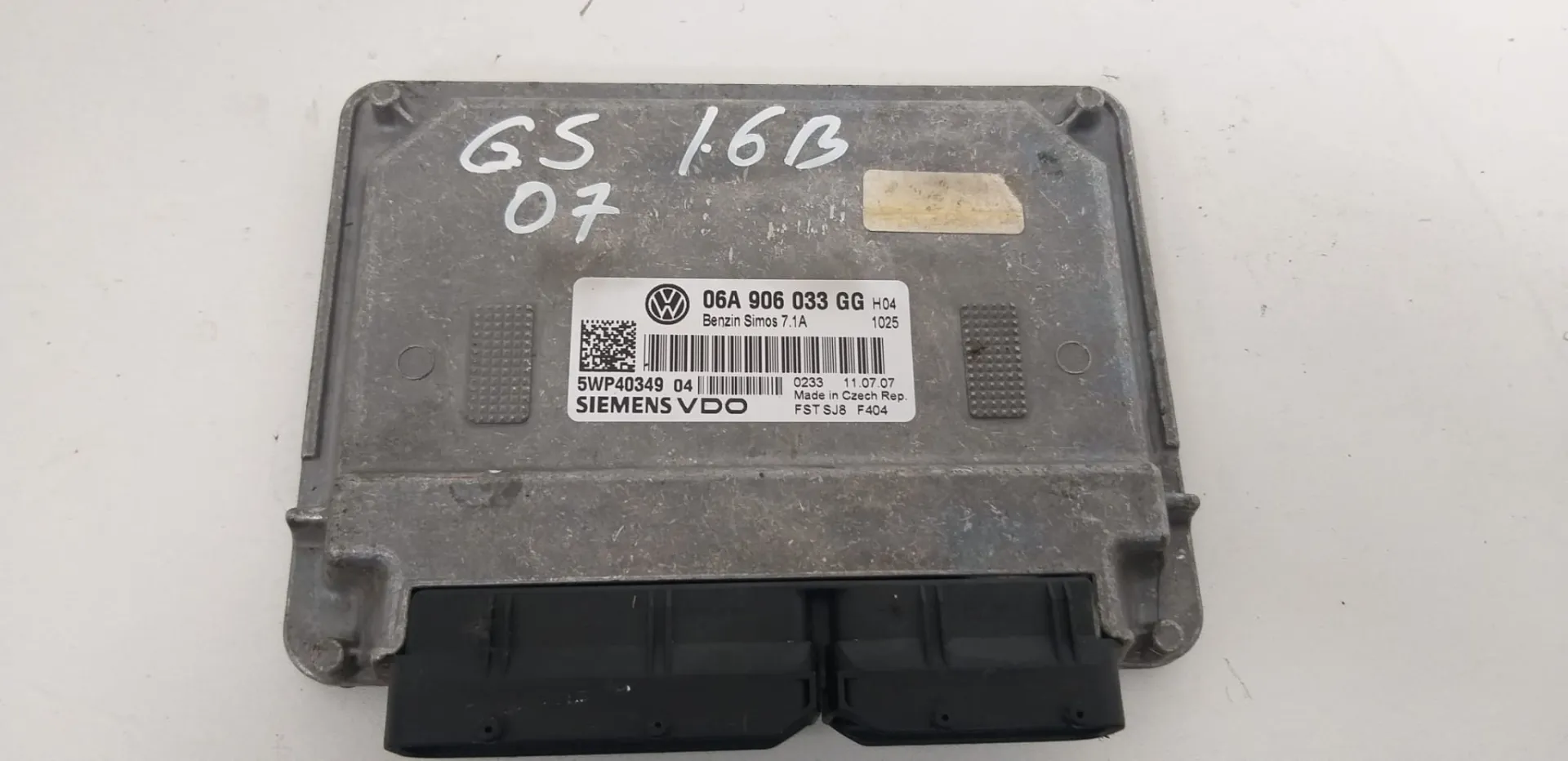 Centralina motore Volkswagen Golf 5 del 2007 1.6 benzina CODICE RICAMBIO : 06A906033GG