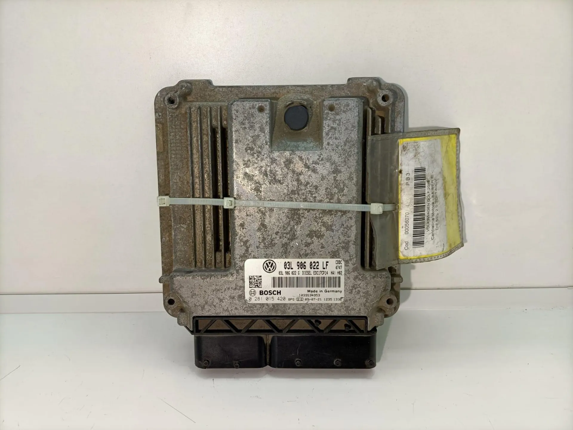 CENTRALINA MOTORE con codice 0281015420 da VOLKSWAGEN Golf 6 Berlina (08>12) 2000 Diesel (2010)