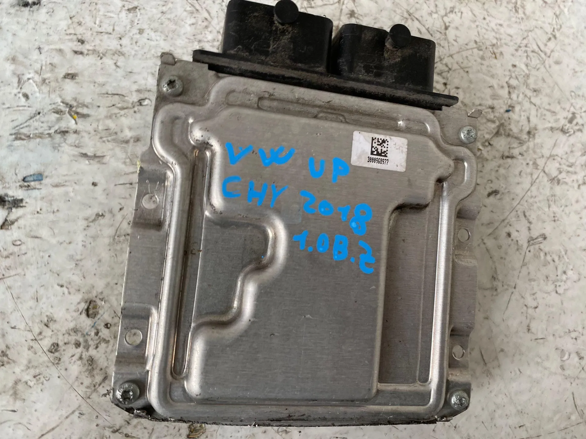 CENTRALINA MOTORE con codice 0 261 S06 093 da VOLKSWAGEN Up Serie (122) (16>) 1000 Benzina (2018)