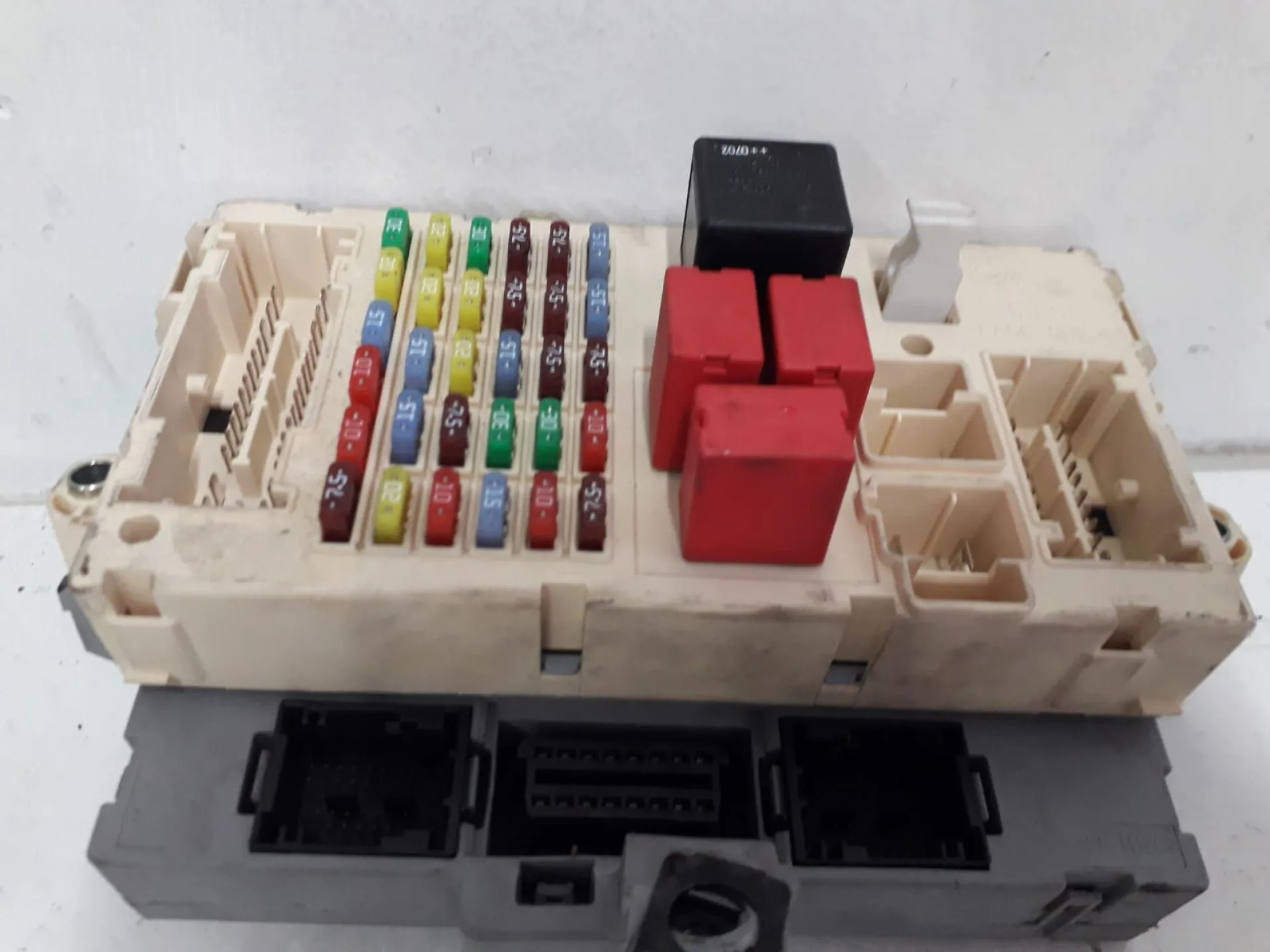CENTRALINA PORTA FUSIBILI con codice 50510082 / 501210970010 / 5Y6FITK6H da ALFA ROMEO 159 Berlina Serie (939_) (05>11) 1900 Diesel (2009)