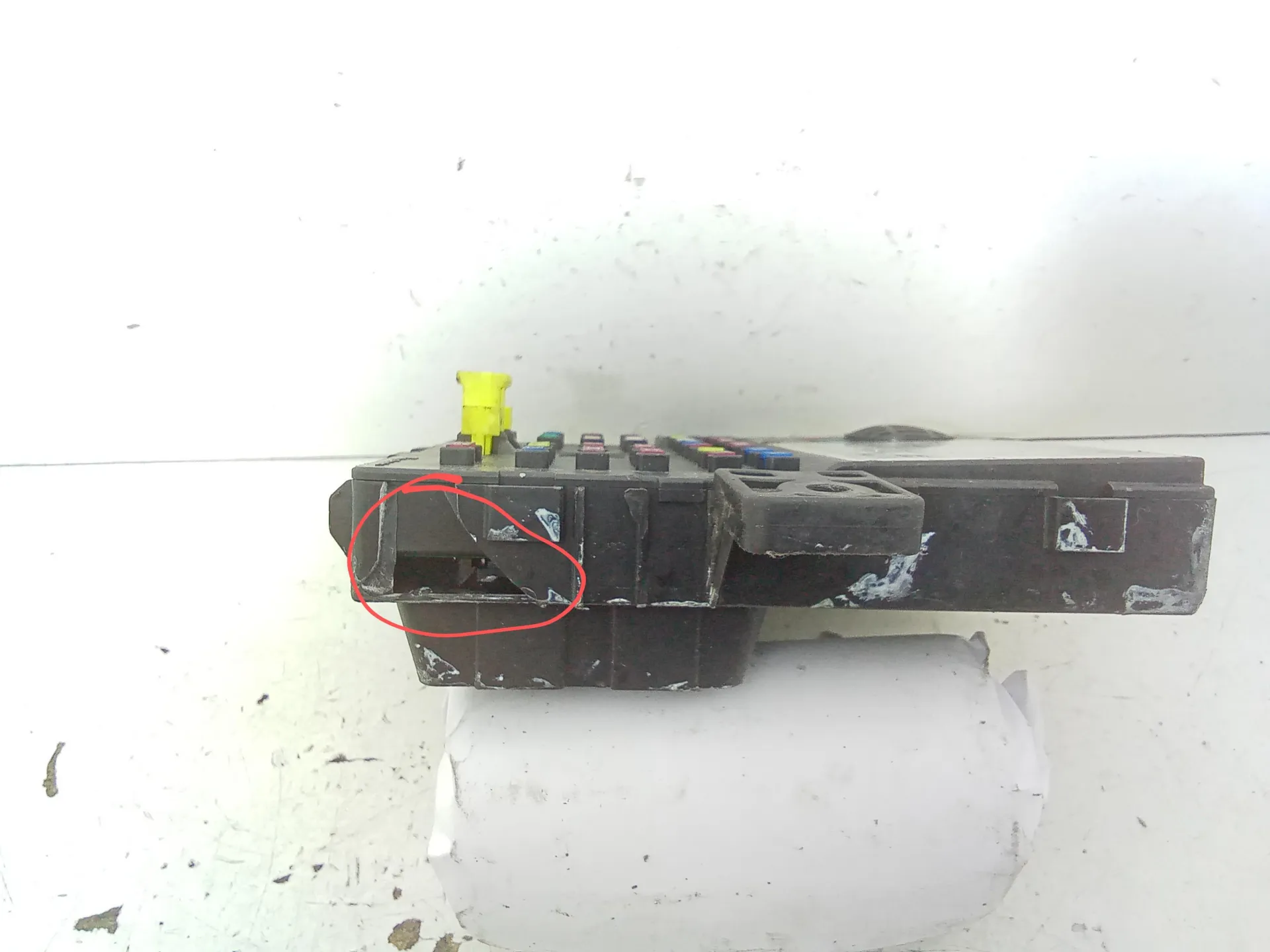 CENTRALINA PORTA FUSIBILI con codice 9502-0899 da CHEVROLET Spark 1Â° Serie 1000 Benzina 50 (2011)