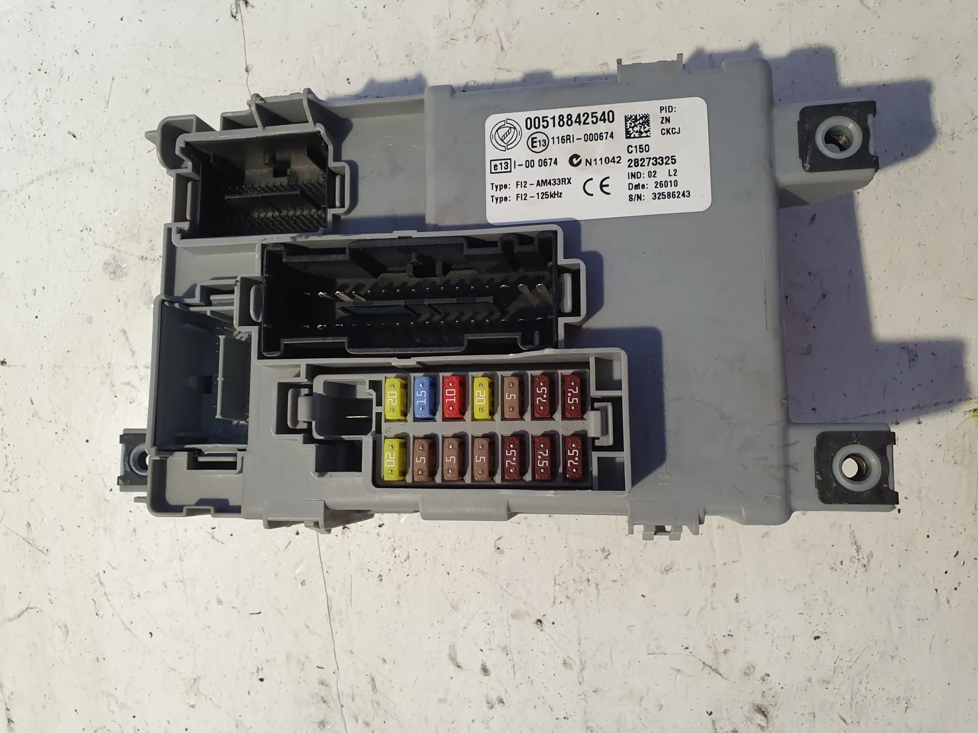 CENTRALINA PORTA FUSIBILI con codice 00518842540 da FIAT 500 Serie (07>14) 1300 Diesel (2012)
