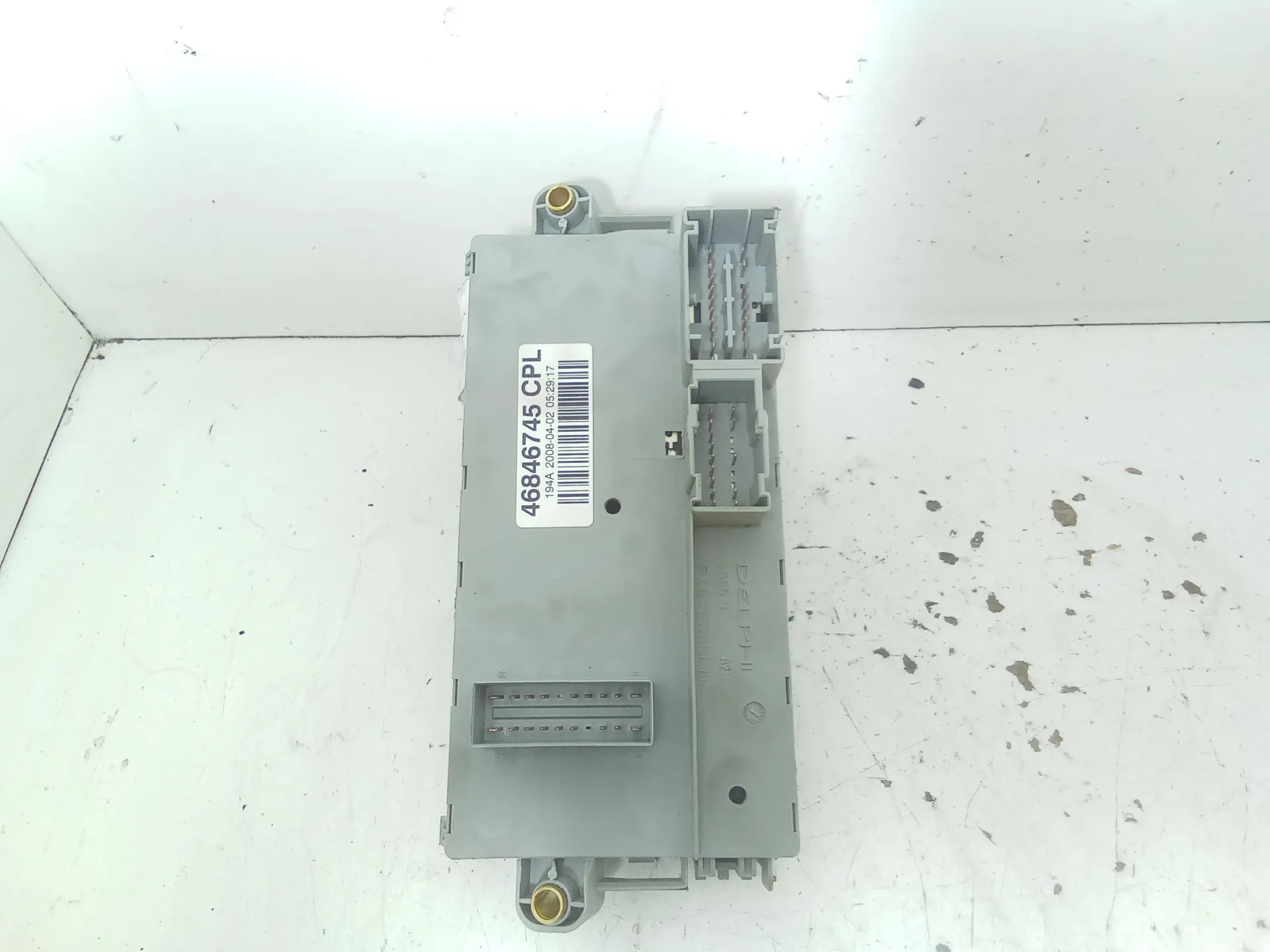 CENTRALINA PORTA FUSIBILI con codice 46846745 da FIAT Croma 3Â° Serie 1900 Diesel 88 (2008)