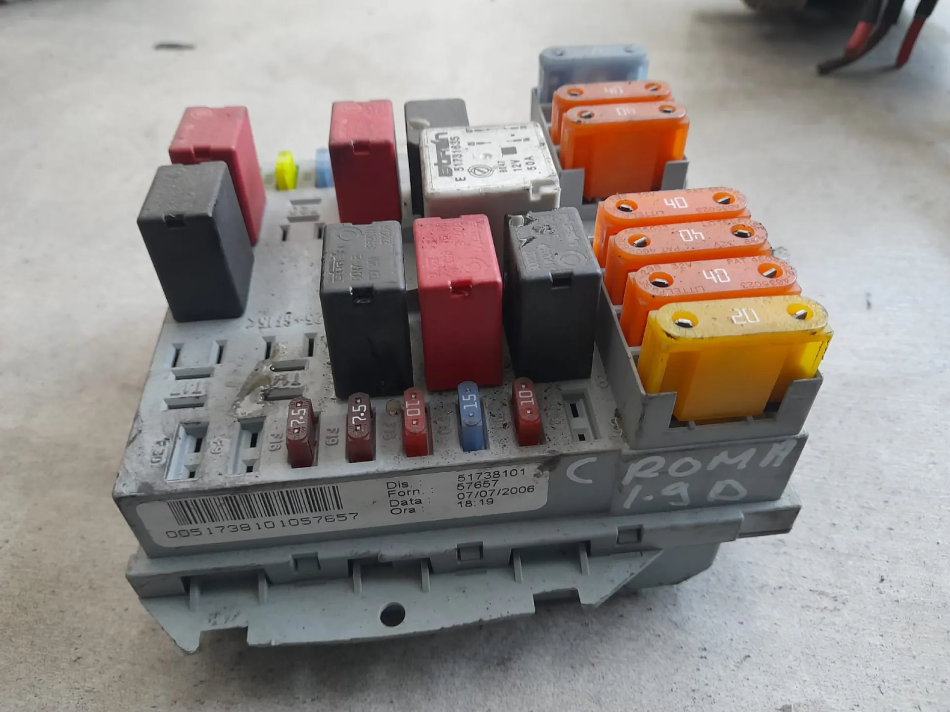 Centralina porta fusibili Fiat Croma del 2008 1.9 Diesel CODICE RICAMBIO : 51738101