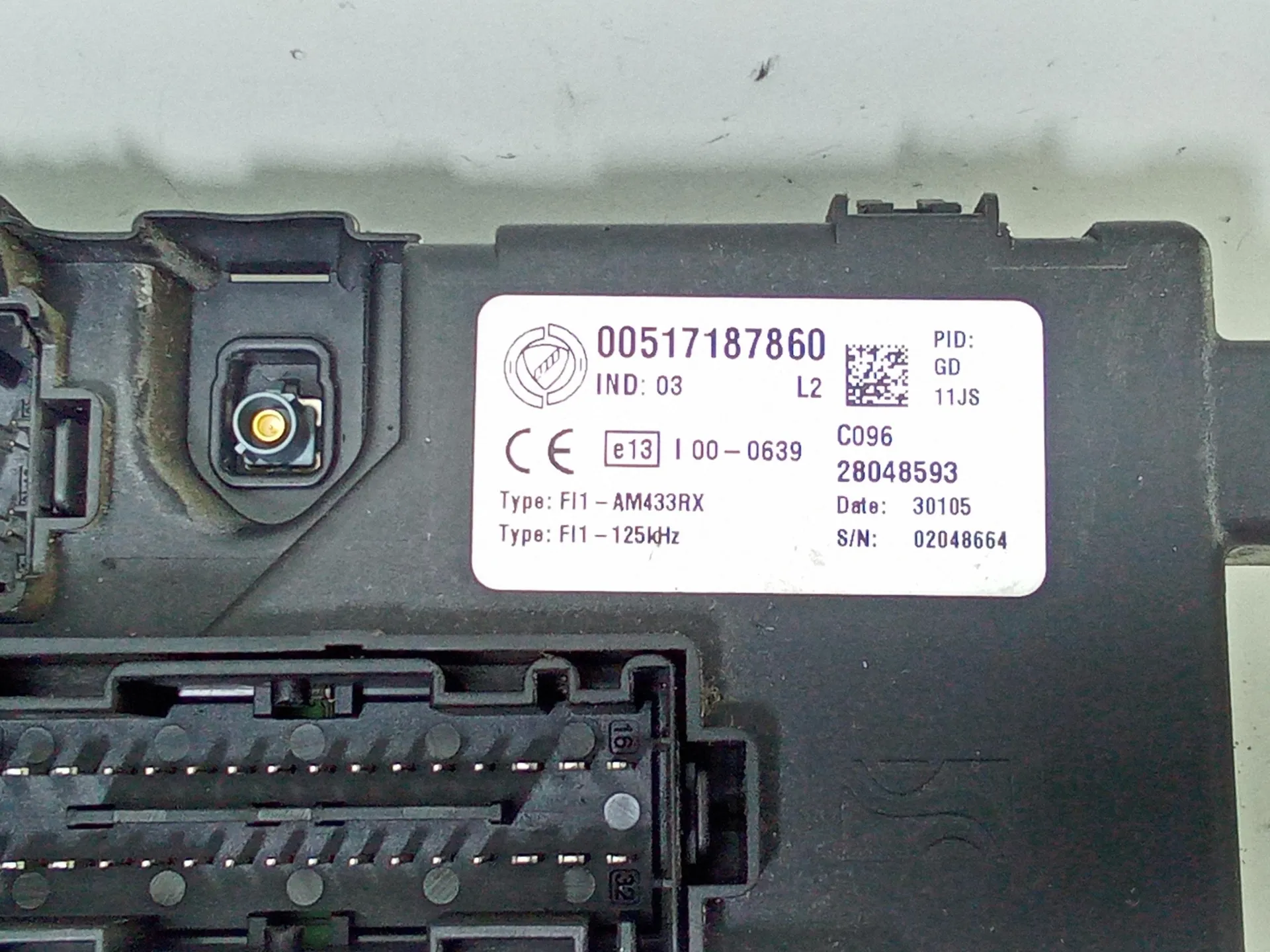 CENTRALINA PORTA FUSIBILI con codice 00517187860 da FIAT Grande Punto 1Â° Serie 1300 Diesel (2005)