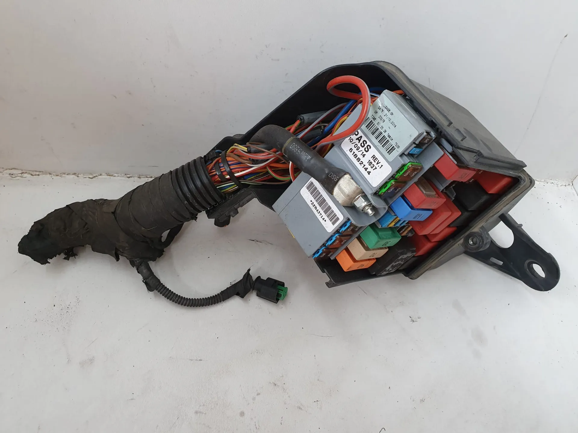Centralina Porta fusibili Fiat Panda del 2014 1.3 Diesel CODICE RICAMBIO : 51882144