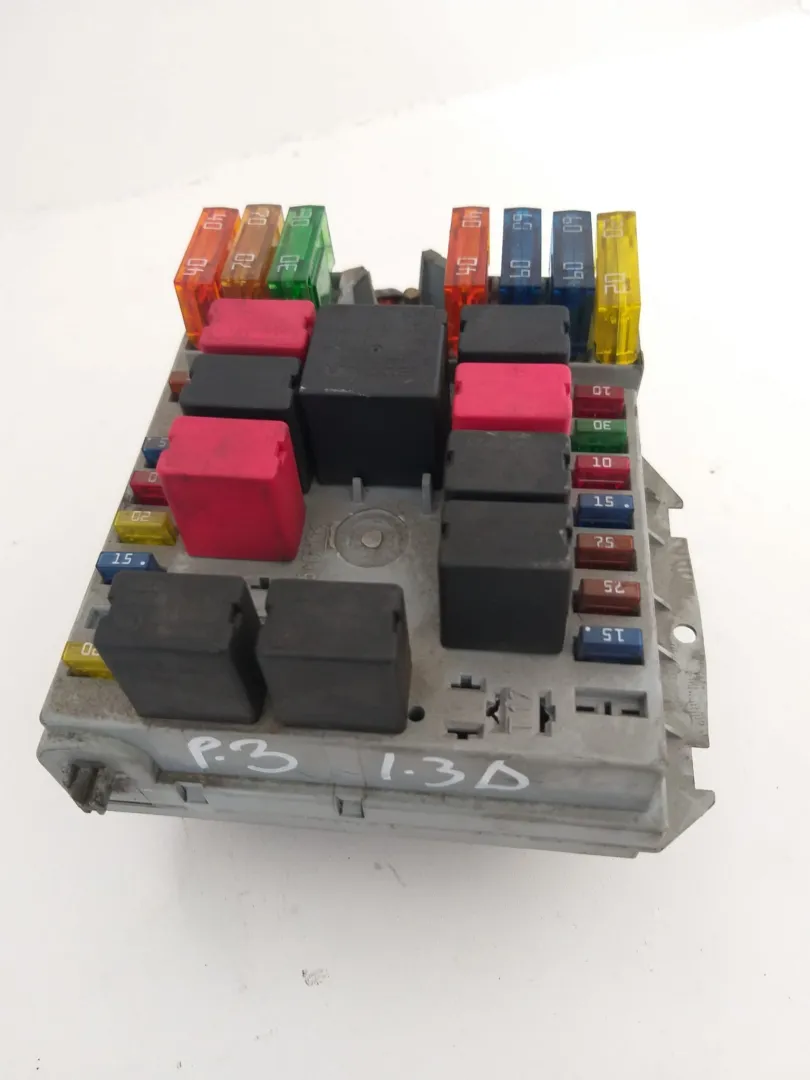 Centralina Porta fusibili Fiat Punto 3 del 2003 1.3 Diesel CODICE RICAMBIO : 46835603
