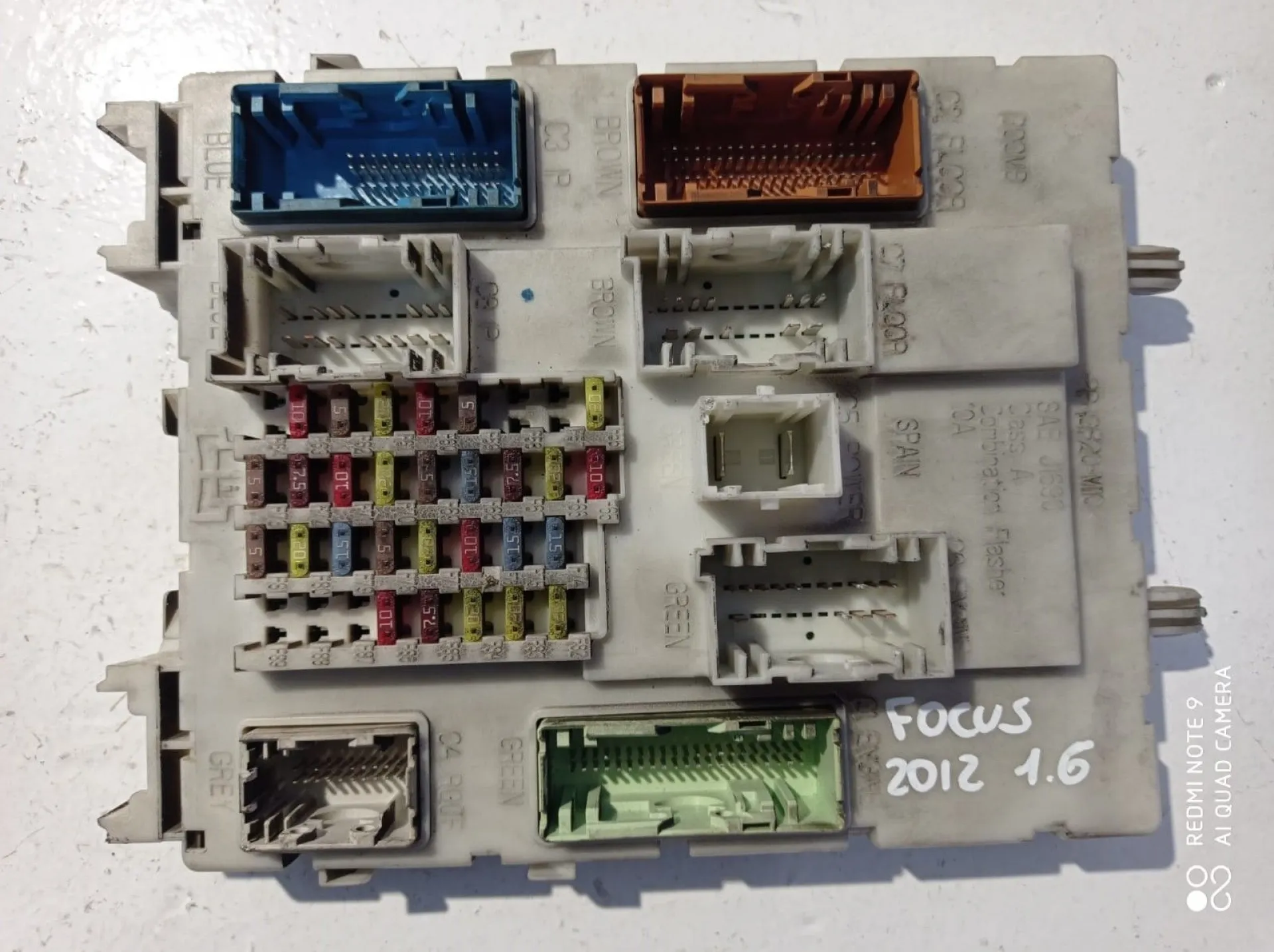 CENTRALINA PORTA FUSIBILI con codice 116RA000084 da FORD Focus Berlina 5Â° Serie 1600 Diesel (2012)