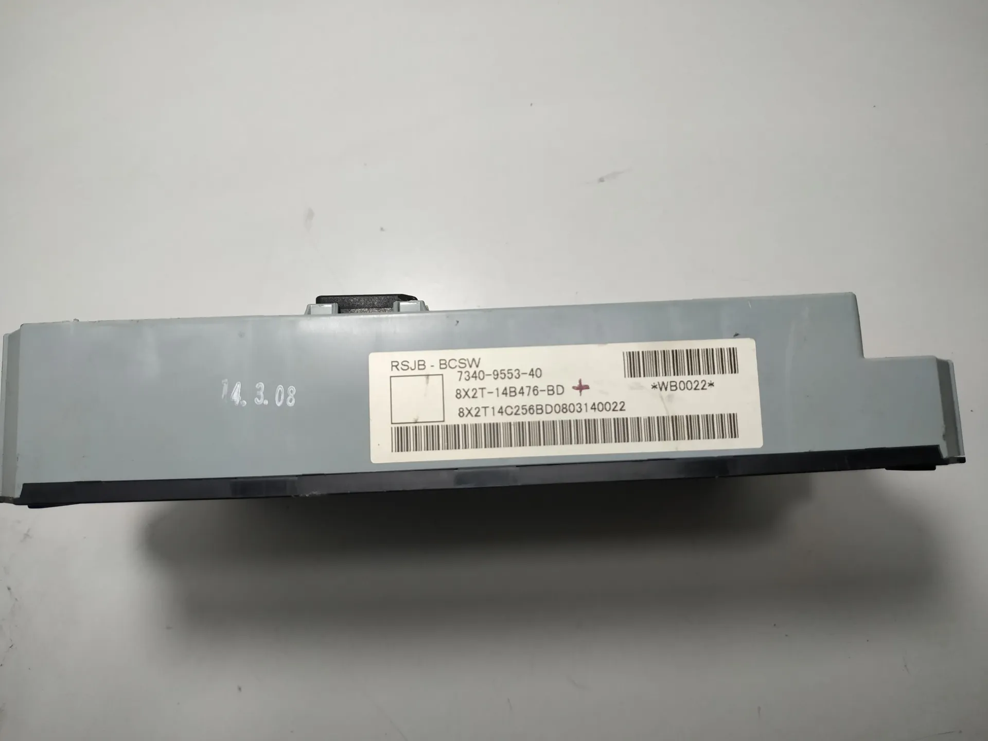 CENTRALINA PORTA FUSIBILI con codice 8X2T-14B476-BD da JAGUAR XF Serie con codice motore FG (08>11)