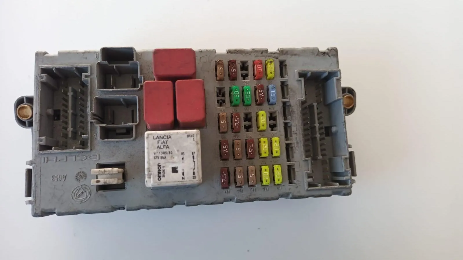 CENTRALINA PORTA FUSIBILI con codice 51826466 CPL da LANCIA Delta 3Â° Serie 1600 Diesel con codice motore 198A2000/198A2000 (2008)