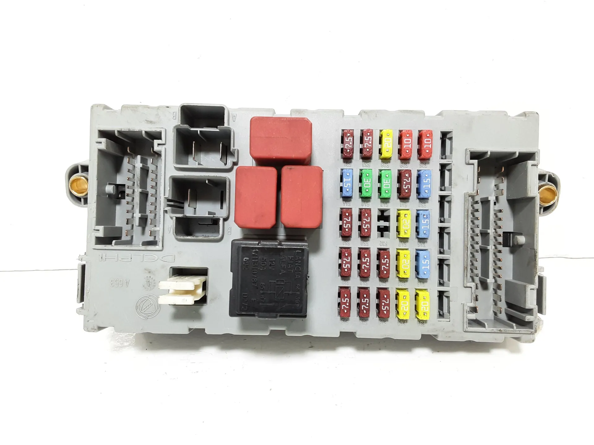 CENTRALINA PORTA FUSIBILI con codice 51799306 da LANCIA Musa 2Â° Serie 1300 Diesel 70 kW / 95 CV con codice motore 199B1000/199 B1.000 (2012)