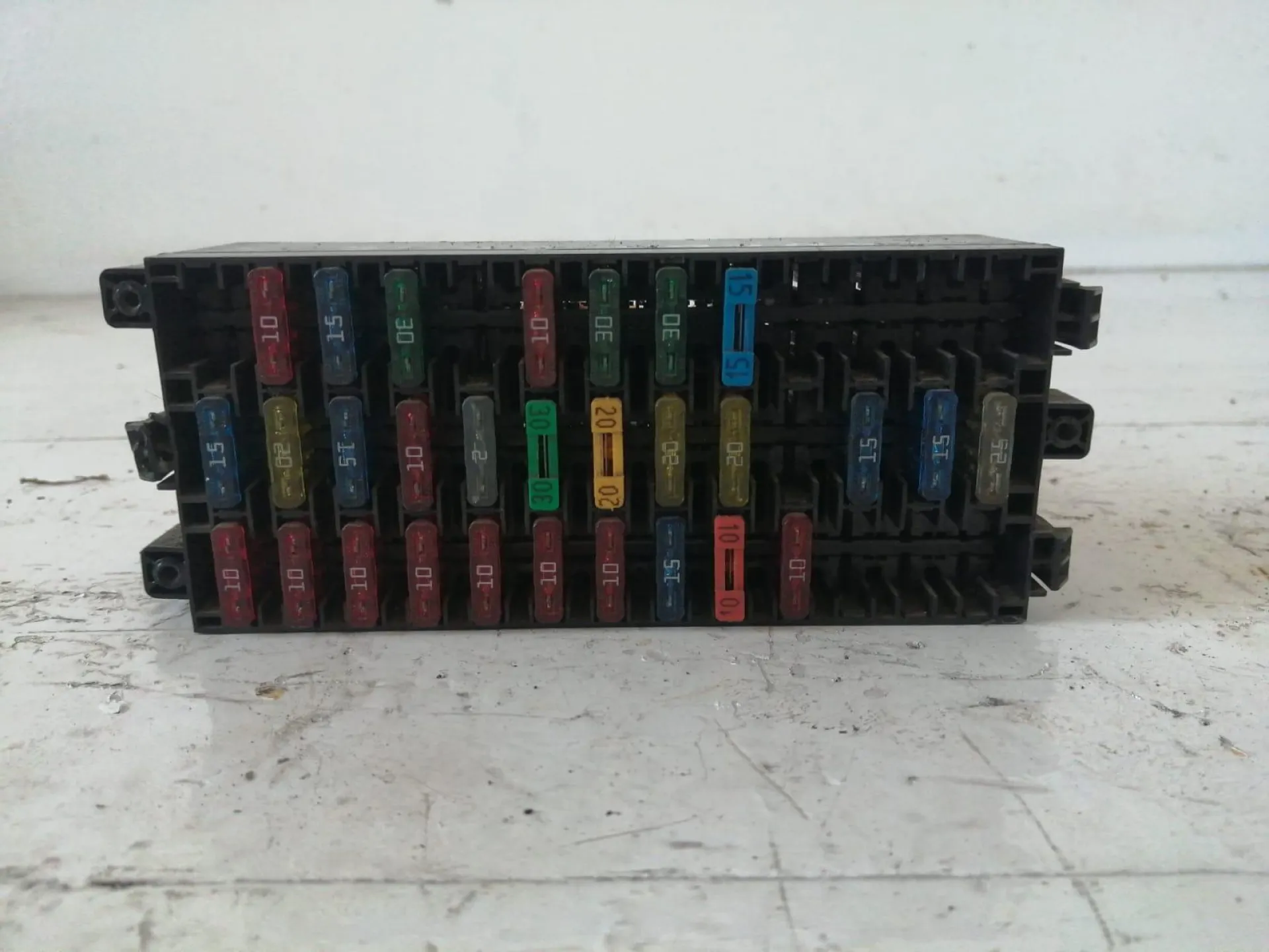 CENTRALINA PORTA FUSIBILI con codice 2469921131 da RENAULT Kangoo 3Â° Serie 1500 Diesel (2004)