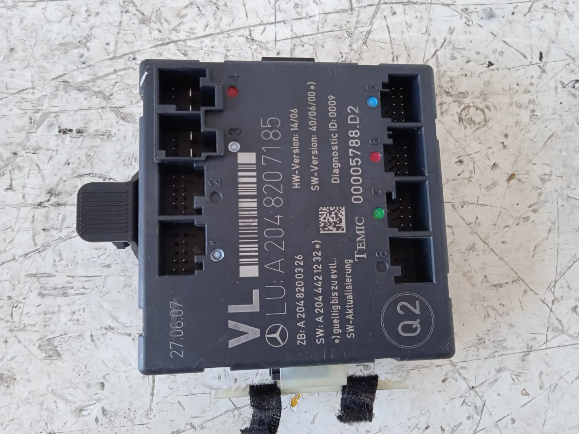 CENTRALINA PORTA SX GUIDA con codice A2048207185 da MITSUBISHI Pajero 2Â° Serie 2500 Diesel con codice motore 4D56/4D56 (1994)