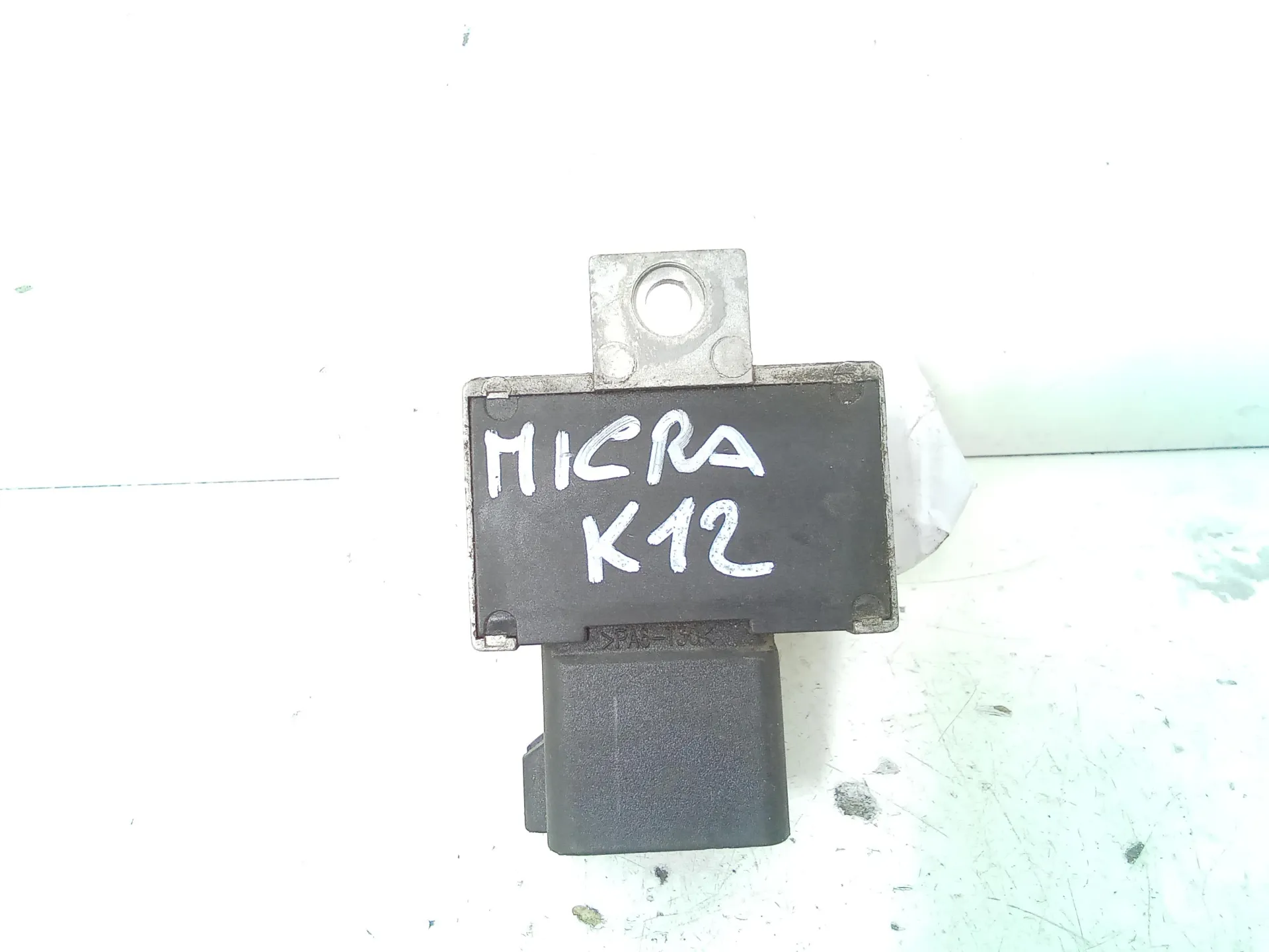 CENTRALINA PRERISCALDAMENTO CANDELETTE con codice 7700115078 da NISSAN Micra 5Â° Serie 1500 Diesel 78 (2006)