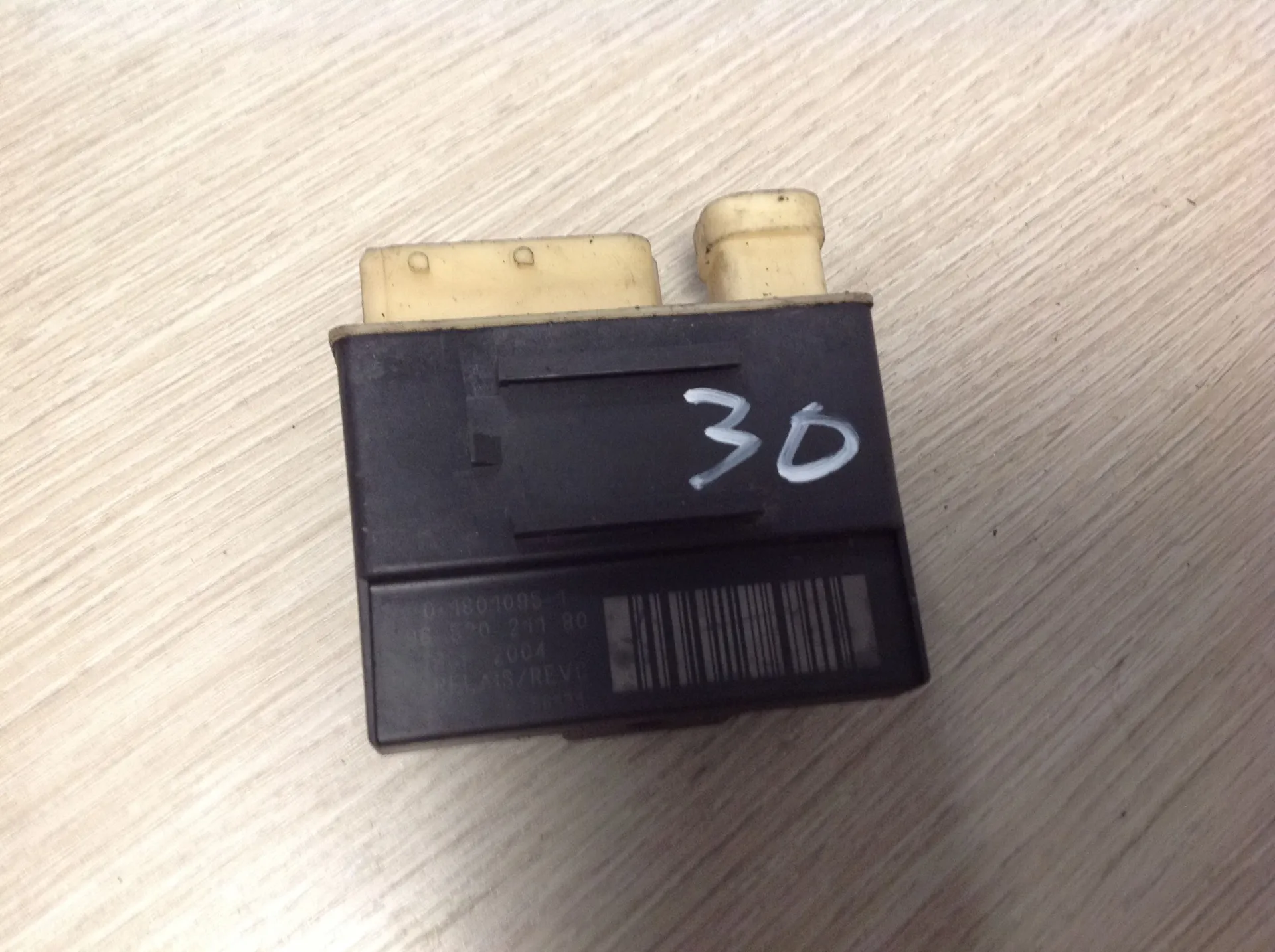 CENTRALINA PRERISCALDAMENTO con codice 9652021180 da CITROEN C3 2Â° Serie Diesel