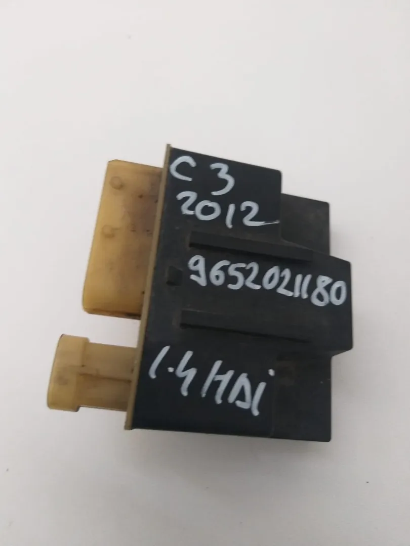 Centralina relè preriscaldamento Citroen C3 del 2012 CODICE RICAMBIO : 9652021180