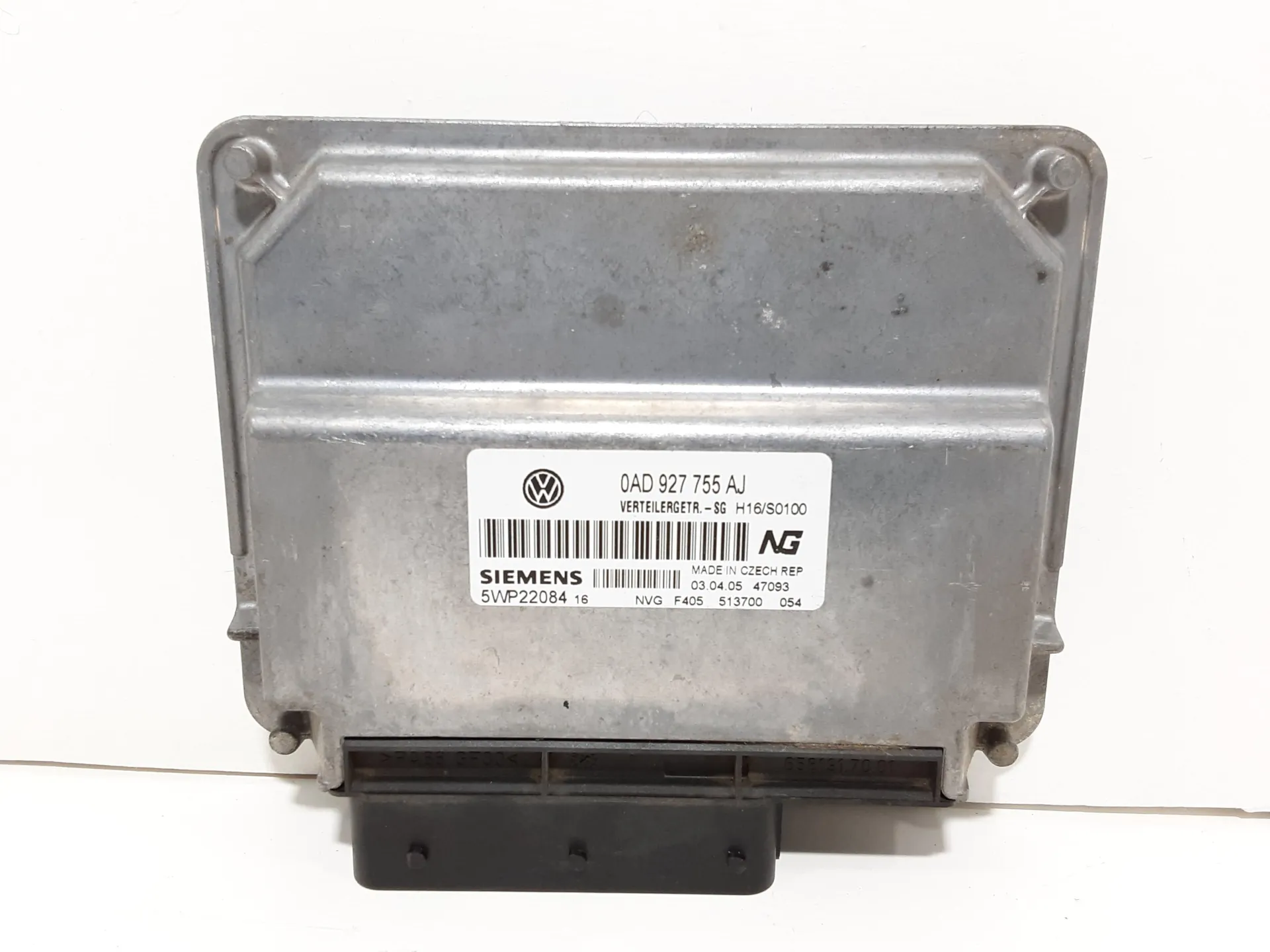 CENTRALINA RIDUTTORE CAMBIO con codice 0AD927755AJ da VOLKSWAGEN Touareg Restyling 3000 Diesel 165 kW / 225 CV (2007)