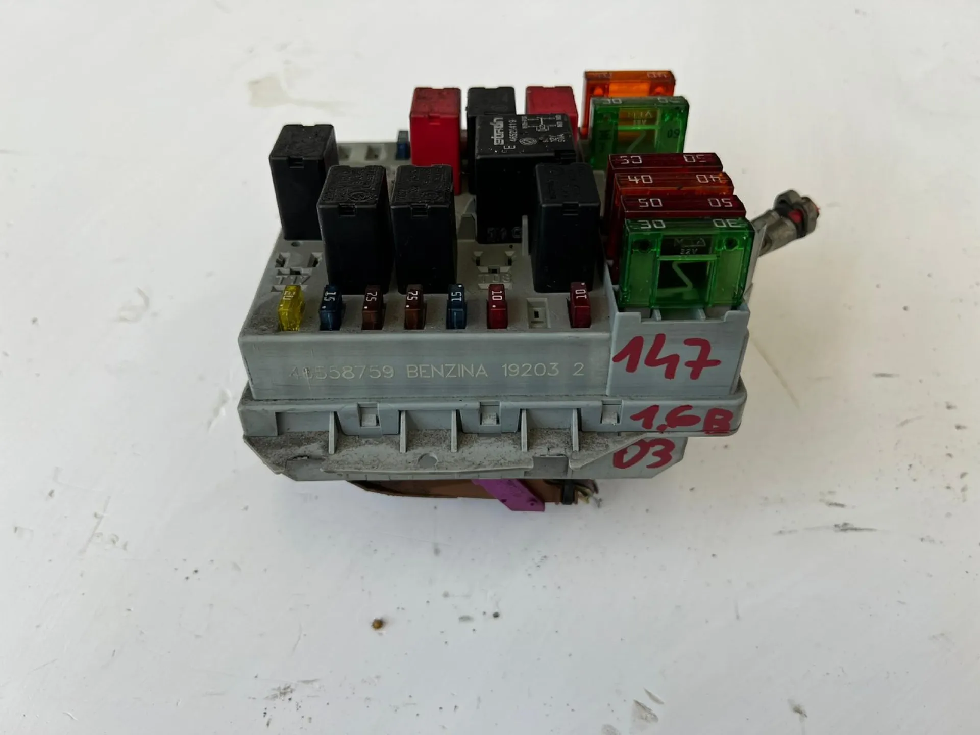 Centralina scatola fusibili Alfa Romeo 147 1.6 B del 2003 CODICE RICAMBIO : 46558759