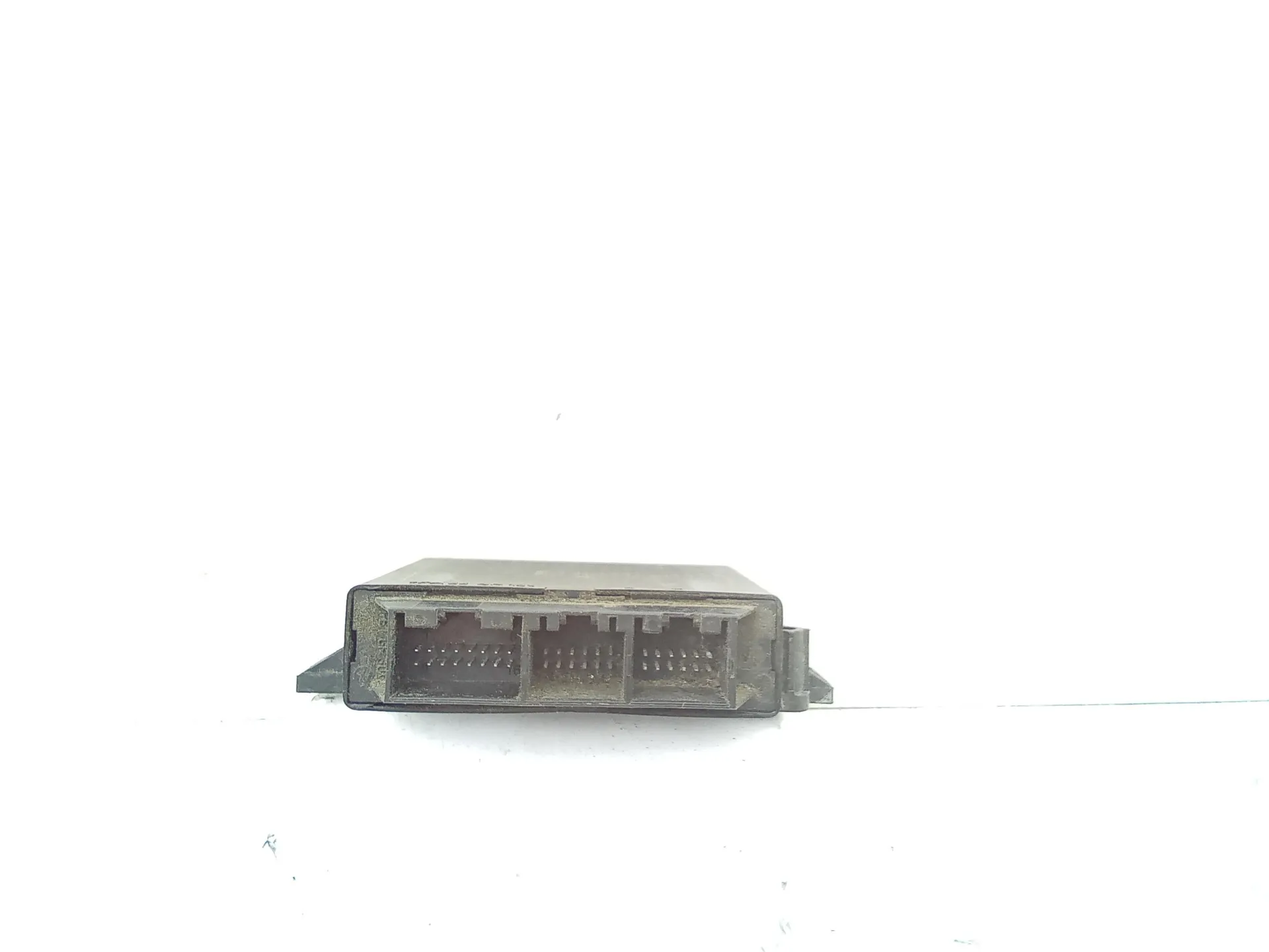 CENTRALINA SENSORI DI PARCHEGGIO con codice 8k0919475 da AUDI A5 Berlina Serie (8T3) (07>) 3000 Diesel 176 kW / 240 CV (2008)