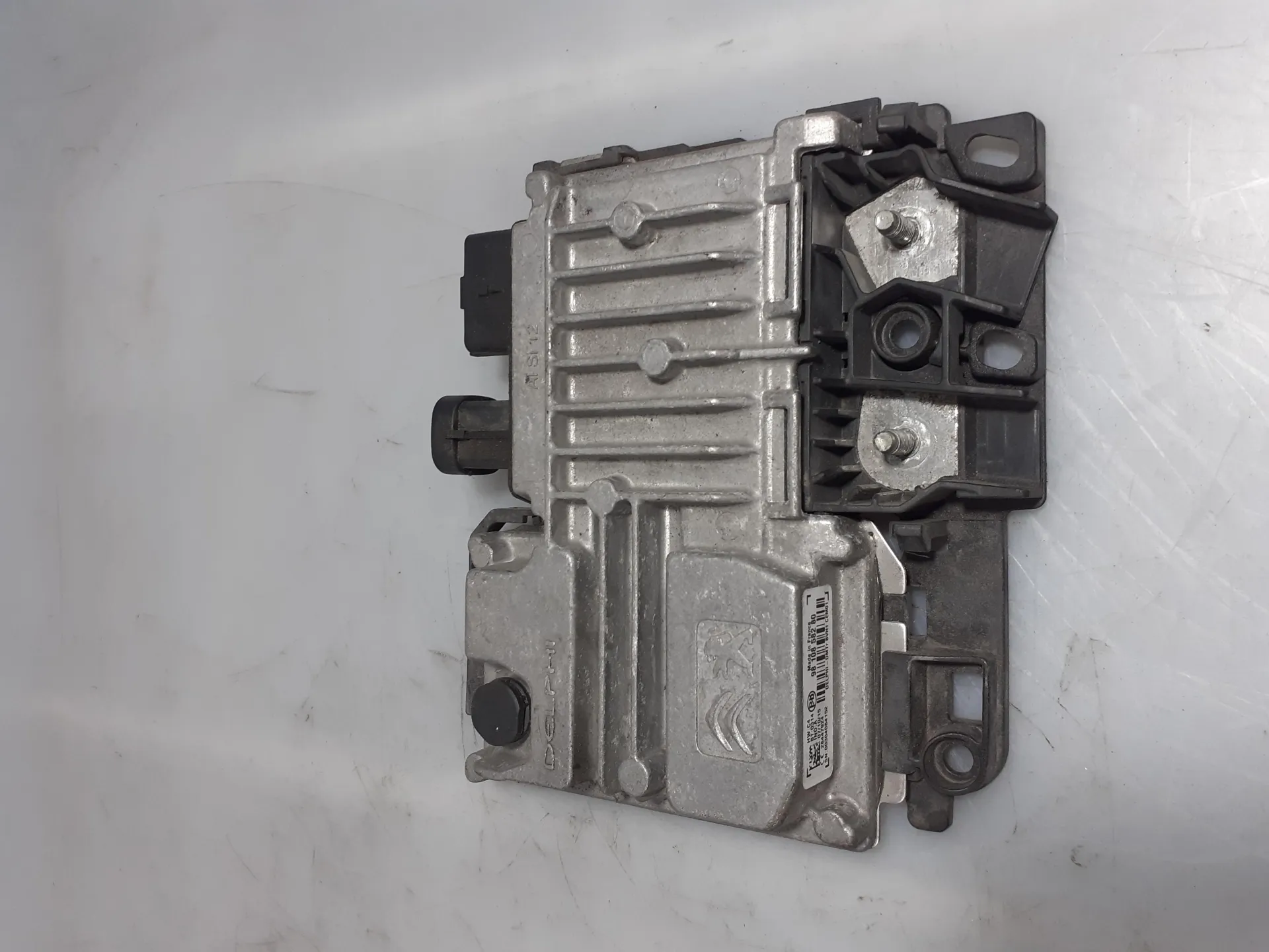 CENTRALINA START E STOP con codice 9810858280 da PEUGEOT 208 Serie (12>19) 1600 Diesel (2013)