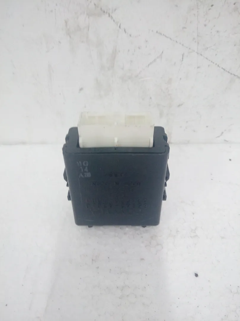 8594042020 / 4230001000 CENTRALINA TERGICRISTALLI TOYOTA Rav4 4Â° Serie 2200 Diesel 110 (2007)
