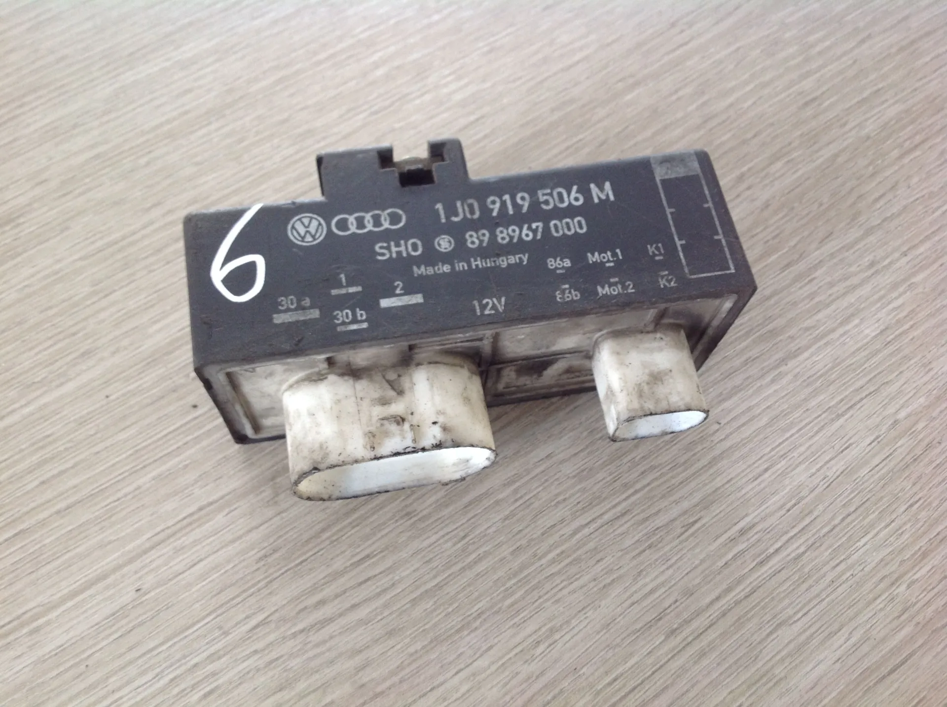 CENTRALINA VENTOLA RADIATORE con codice 1J0919506M da VOLKSWAGEN Fox 1Â° Serie Diesel (2005)