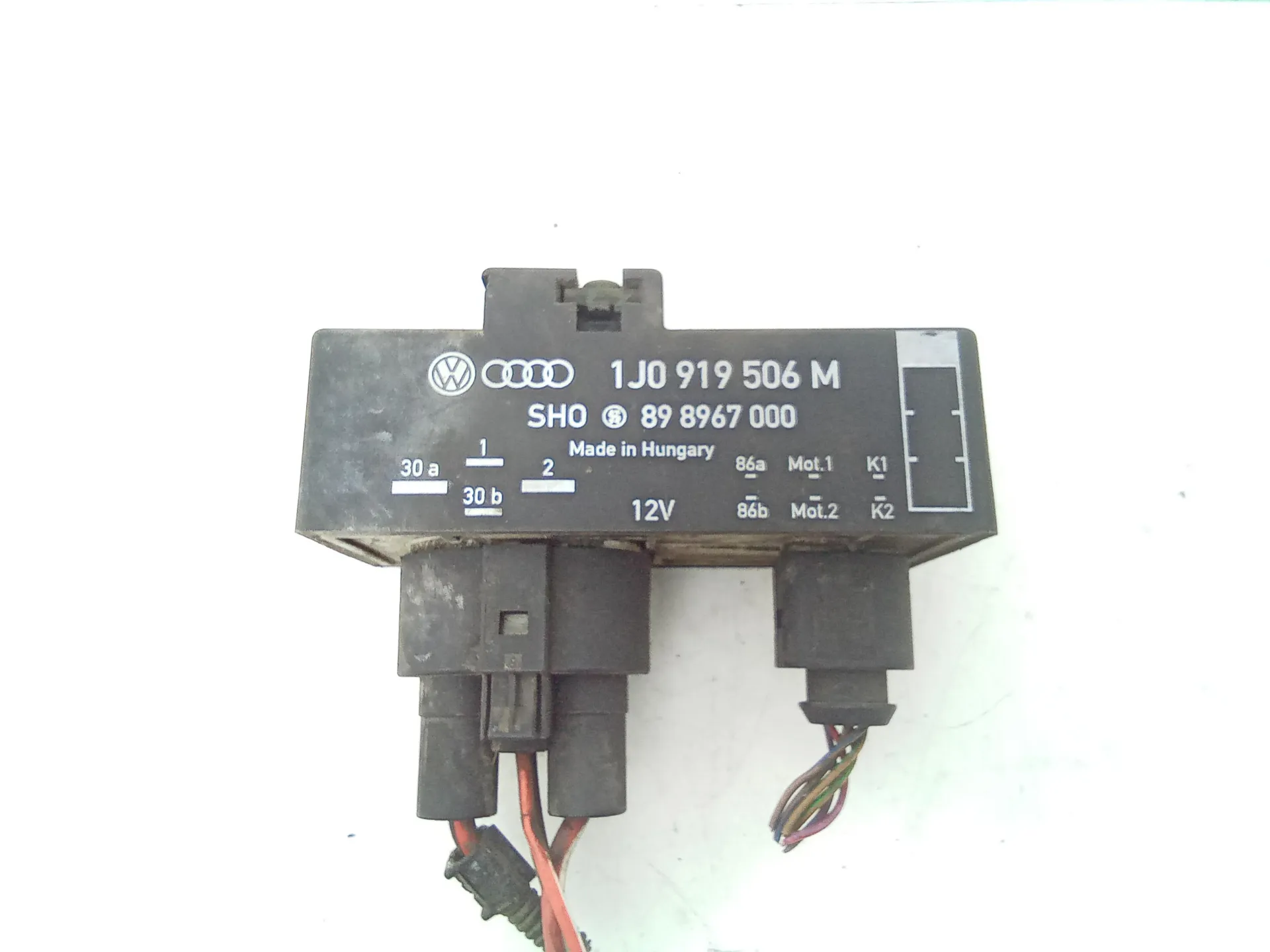 CENTRALINA VENTOLA RADIATORE con codice 1j0919506m da VOLKSWAGEN Polo 4Â° Serie 1400 Diesel (2004)