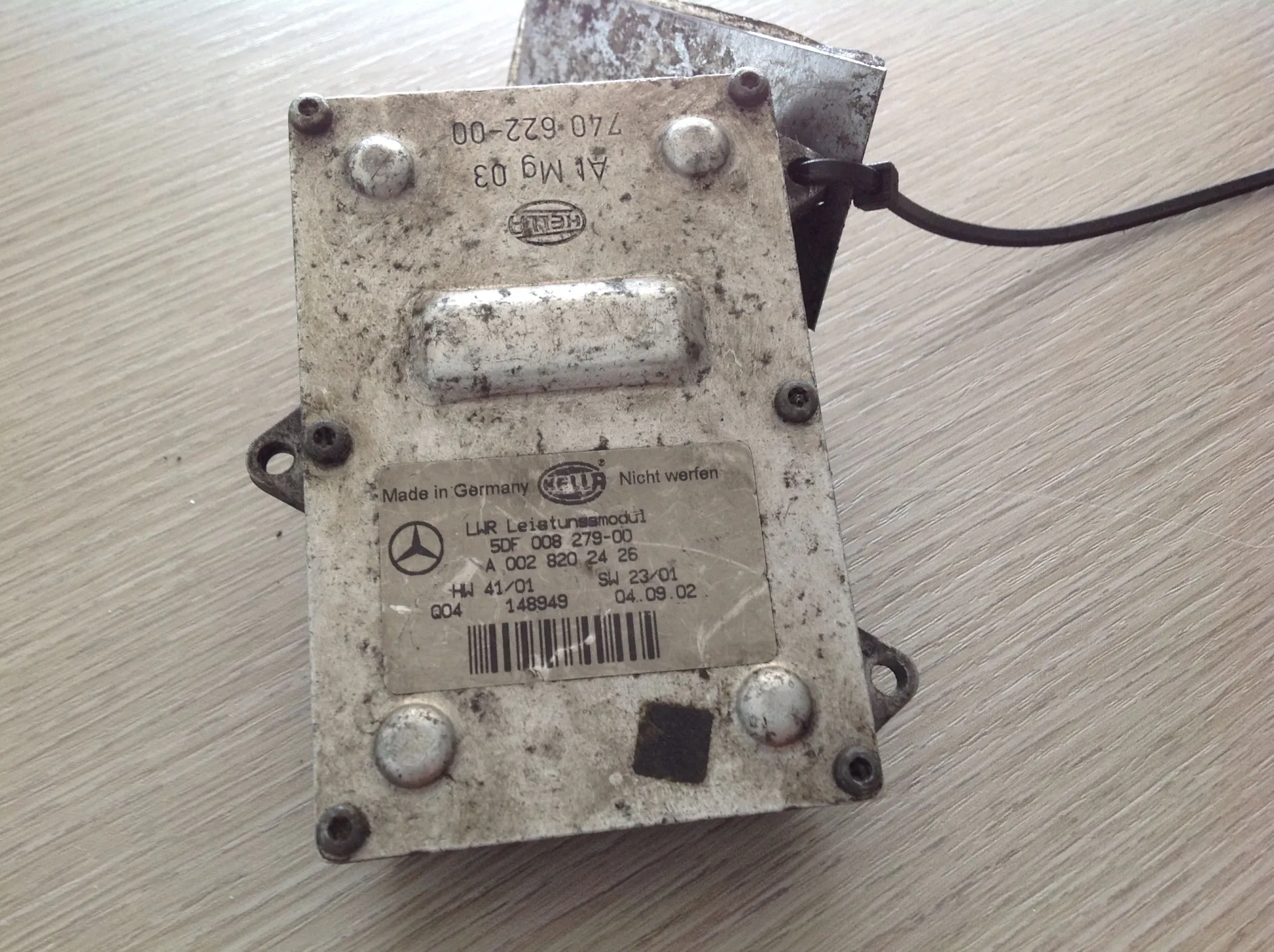 A0028202426 5DF008279-00 148949 HELLA CENTRALINA XENON MERCEDES Classe E Berlina W211 (02>07) Diesel (2006)