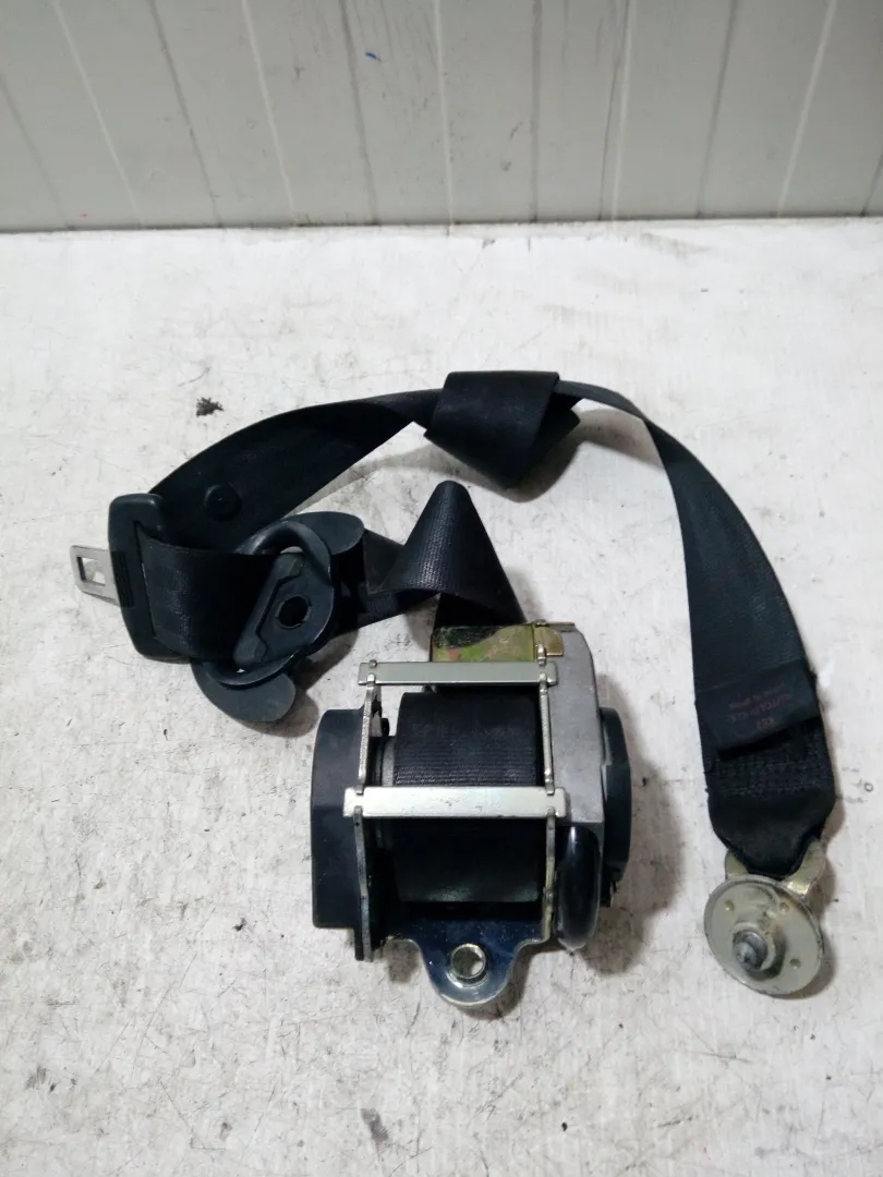 CINTURA DI SICUREZZA ANTERIORE DESTRA con codice 542611000 da SEAT Altea Berlina 1900 Diesel (2008)