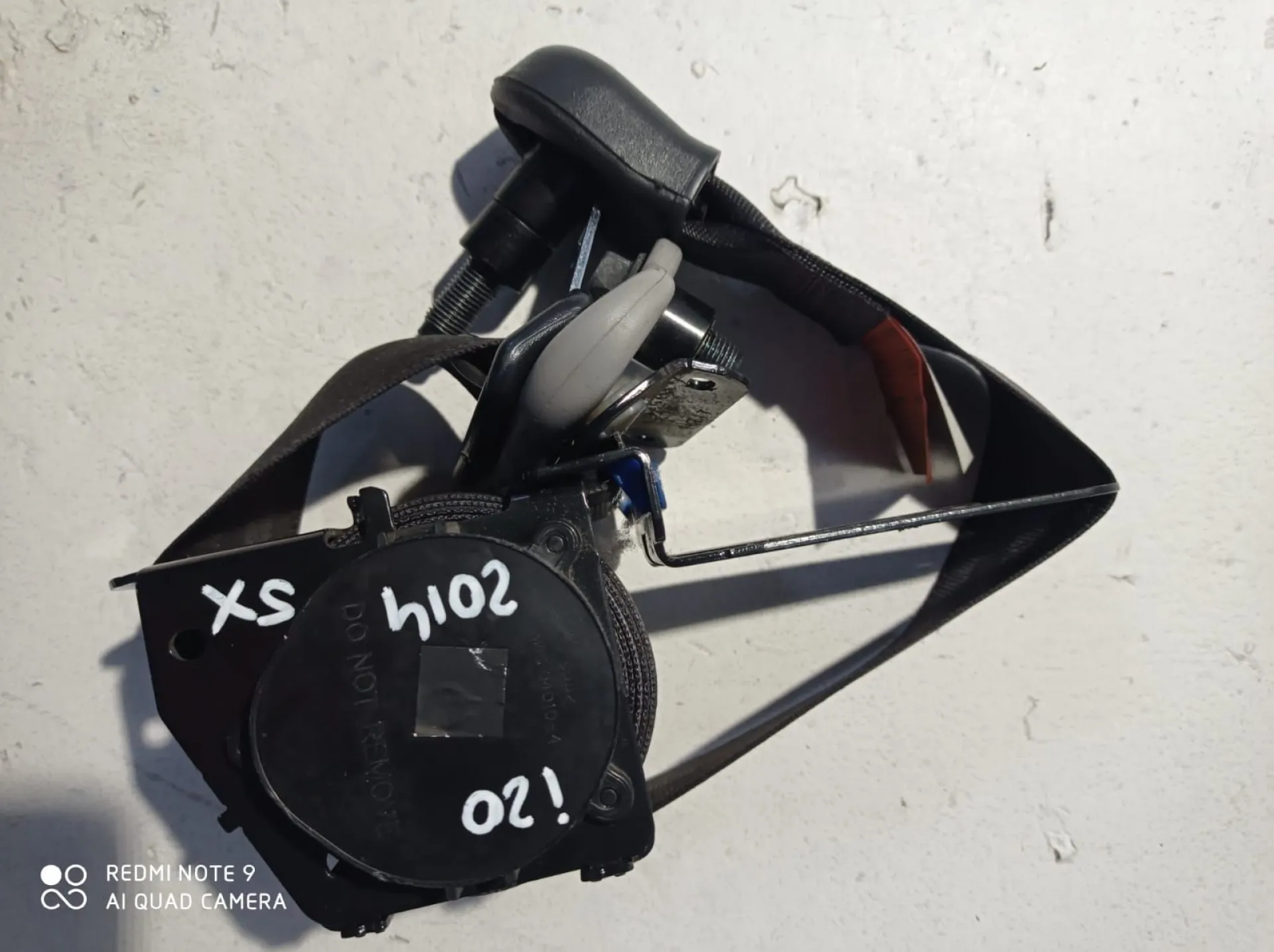 CINTURA DI SICUREZZA ANTERIORE SINISTRA CON PRETENSIONATORE con codice QC7TLCPCQ da HYUNDAI i20 1Â° Serie 1200 Benzina (2014)
