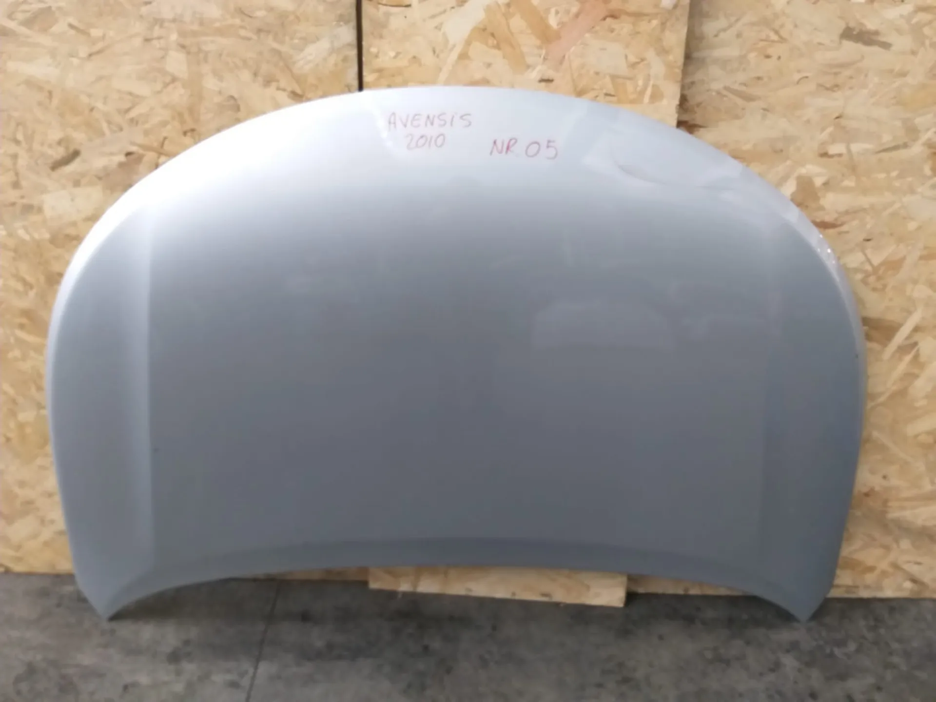 Cofano anteriore Toyota Avensis del 2011 2.2 Diesel