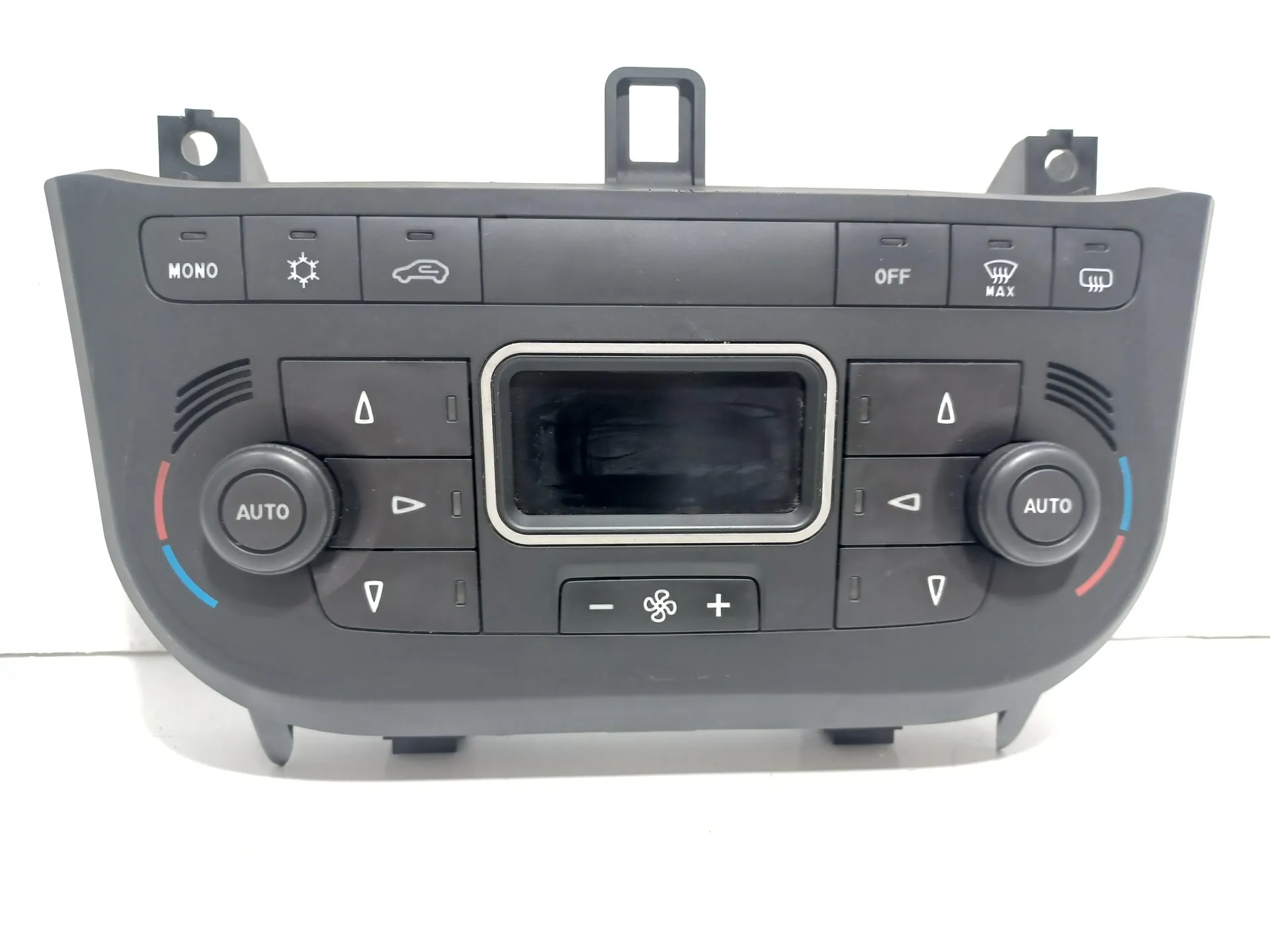 COMANDI CLIMA con codice 156088743 da ALFA ROMEO Mito Serie (955_) (08>) 1600 Diesel 88 kW / 120 CV con codice motore 955A3000/198 A2.000, 955 A3.000 (2010)