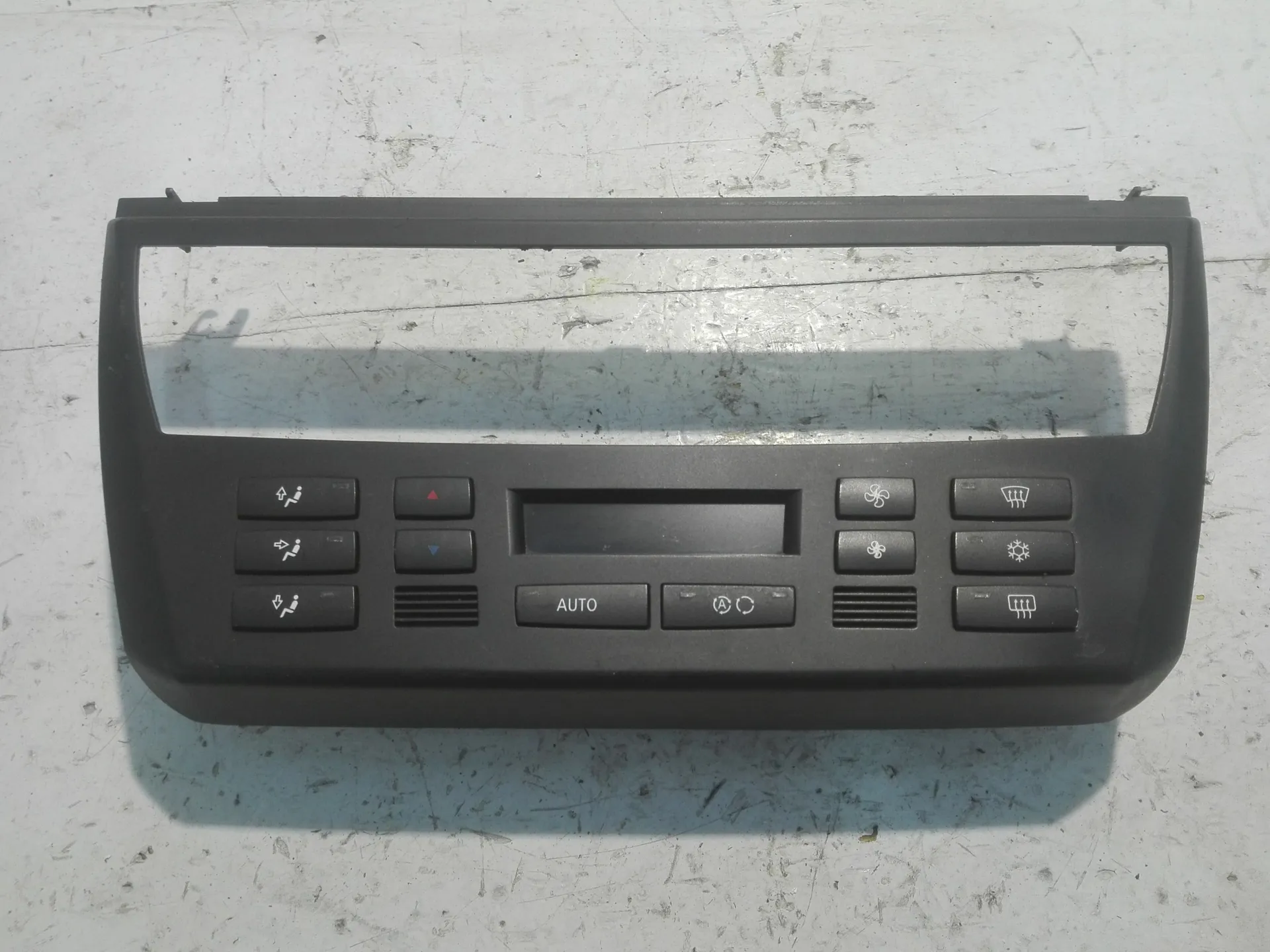 COMANDI CLIMA con codice 64113443981 / 00877713 / EZC66V da BMW X3 1Â° Serie 3000 Diesel (2008)