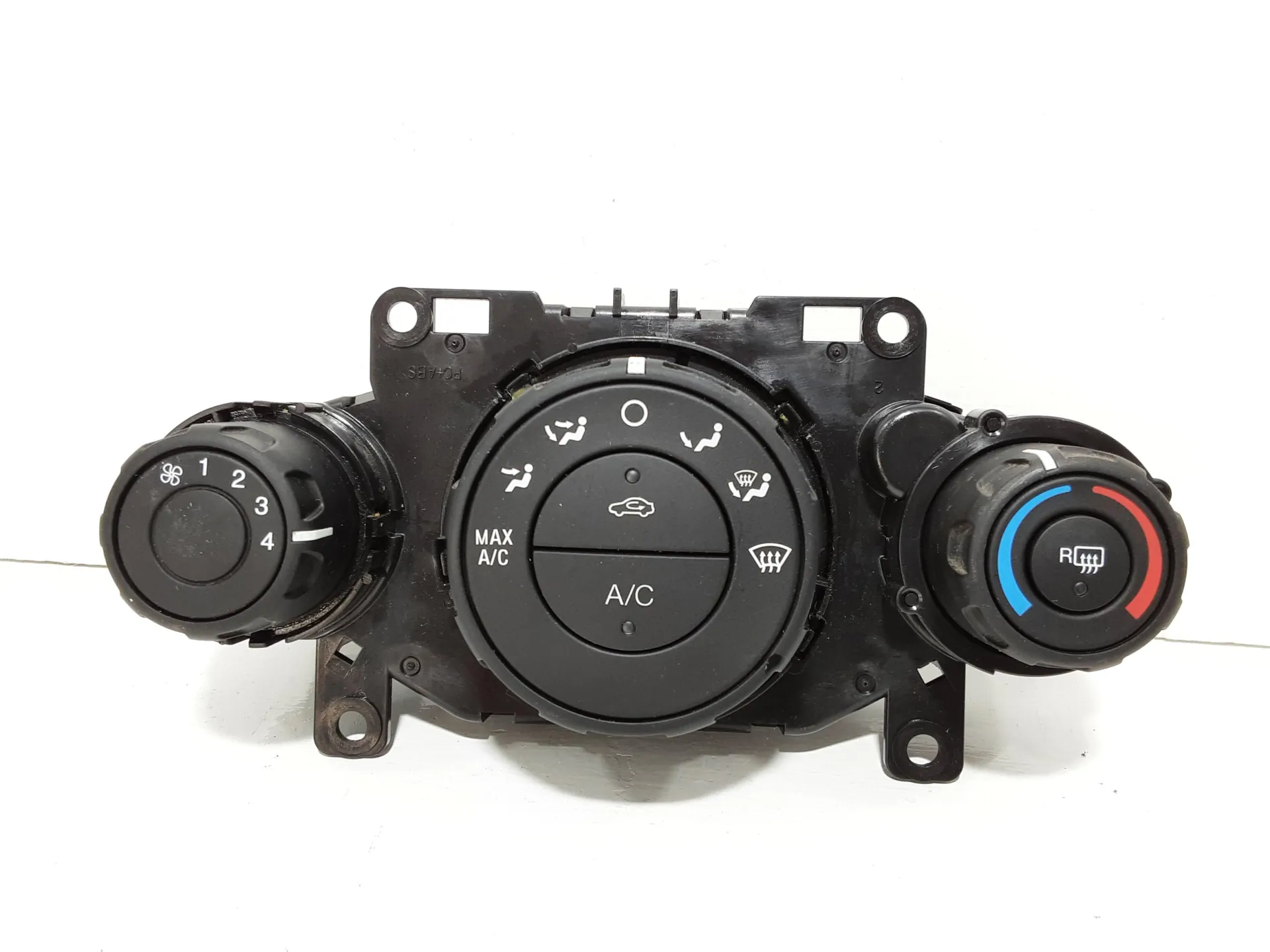 COMANDI CLIMA con codice DN1T19980AA da FORD EcoSport Serie (15>) 1500 Diesel 70 kW / 95 CV con codice motore XVJD/XVJD (2017)
