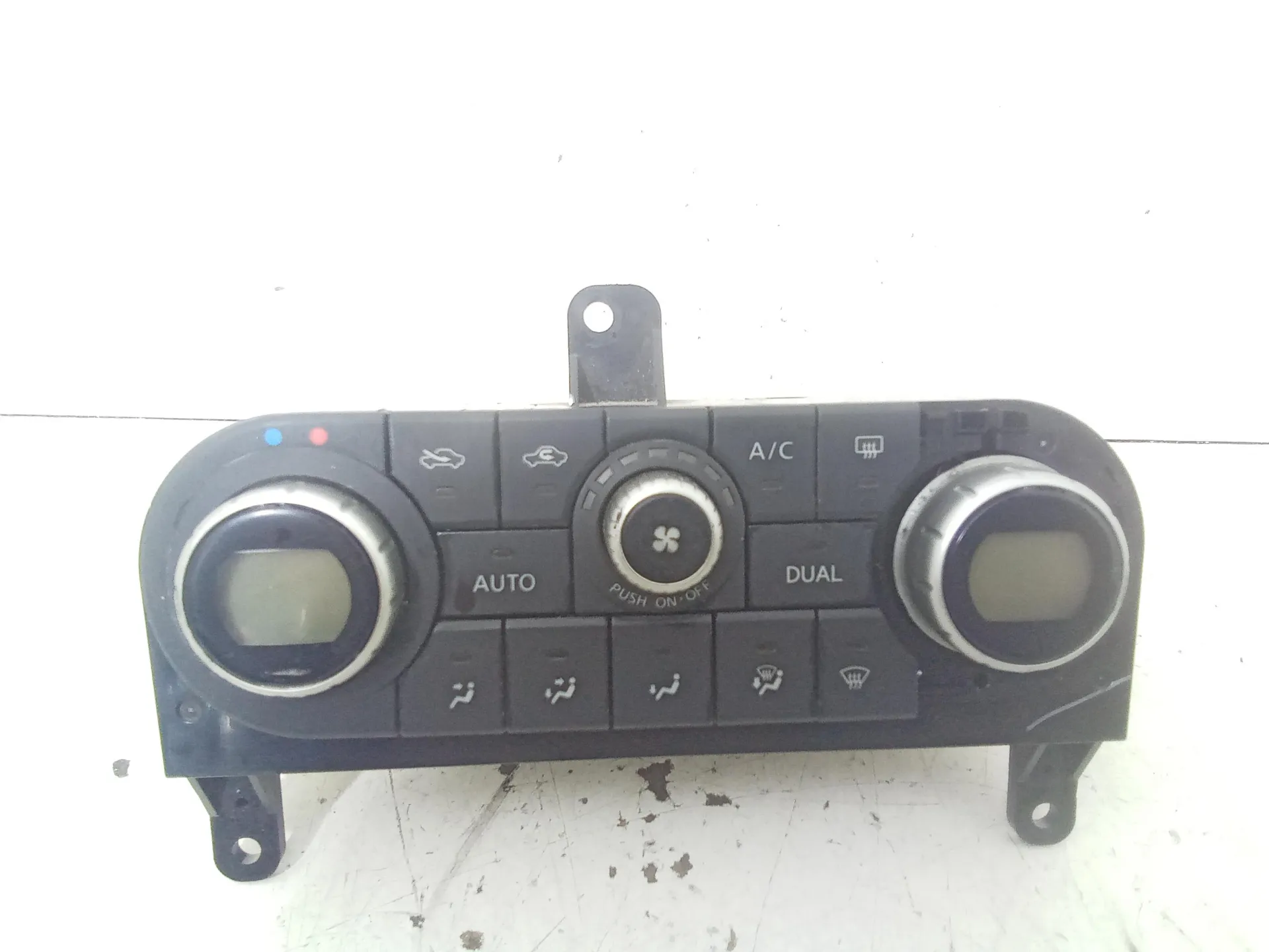 COMANDI CLIMA con codice 27500 jd45a da NISSAN Qashqai +2 (JJ10) (07>18) 1500 Diesel 78 (2007)