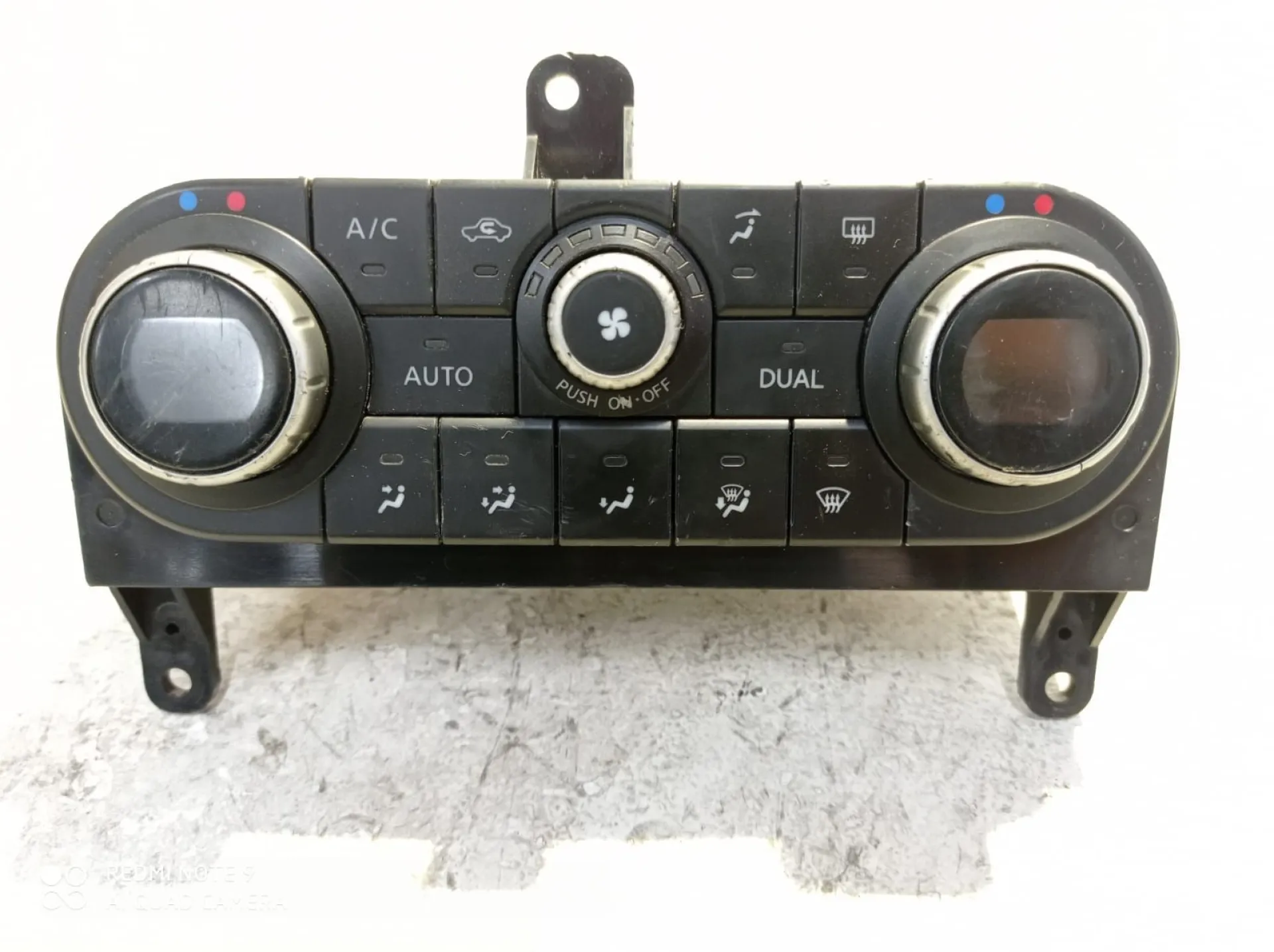 COMANDI CLIMA con codice 27500BB55A da NISSAN Qashqai 2Â° Serie Diesel (2012)