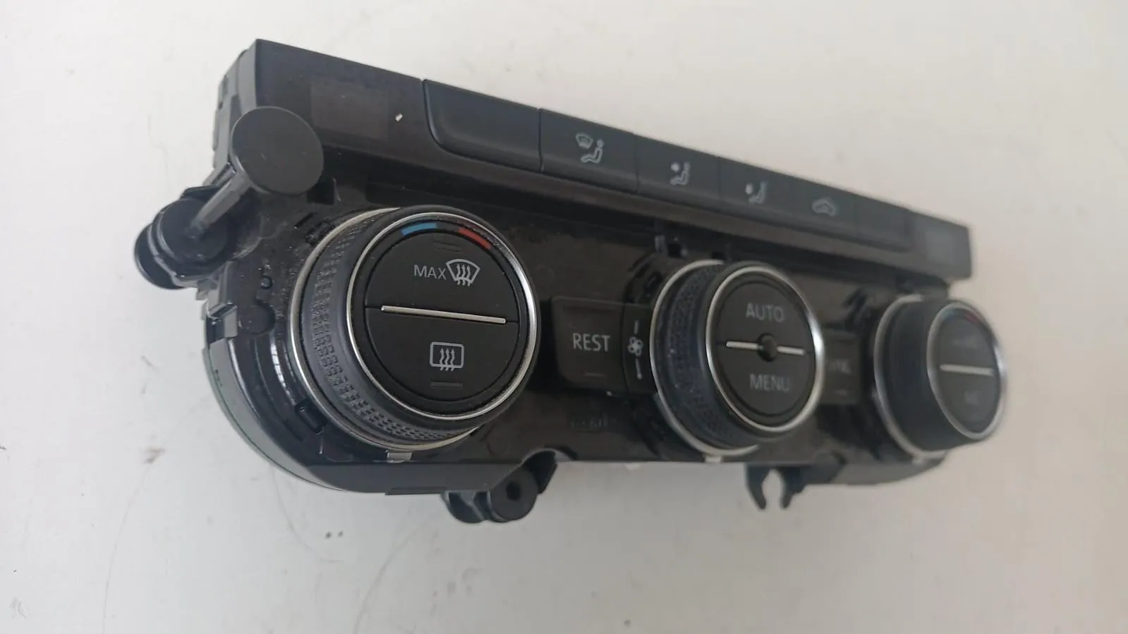COMANDI CLIMA con codice 5G0907044DN da VOLKSWAGEN Passat Variant 5Â° Serie 2000 Diesel con codice motore DFGA/DFGA (2019)
