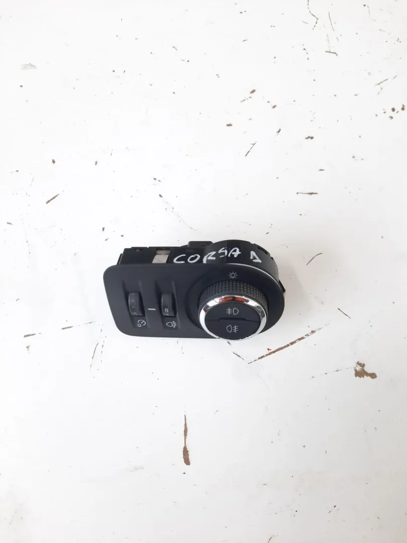 Comandi luce Opel Corsa D del 2010 1.3 Diesel