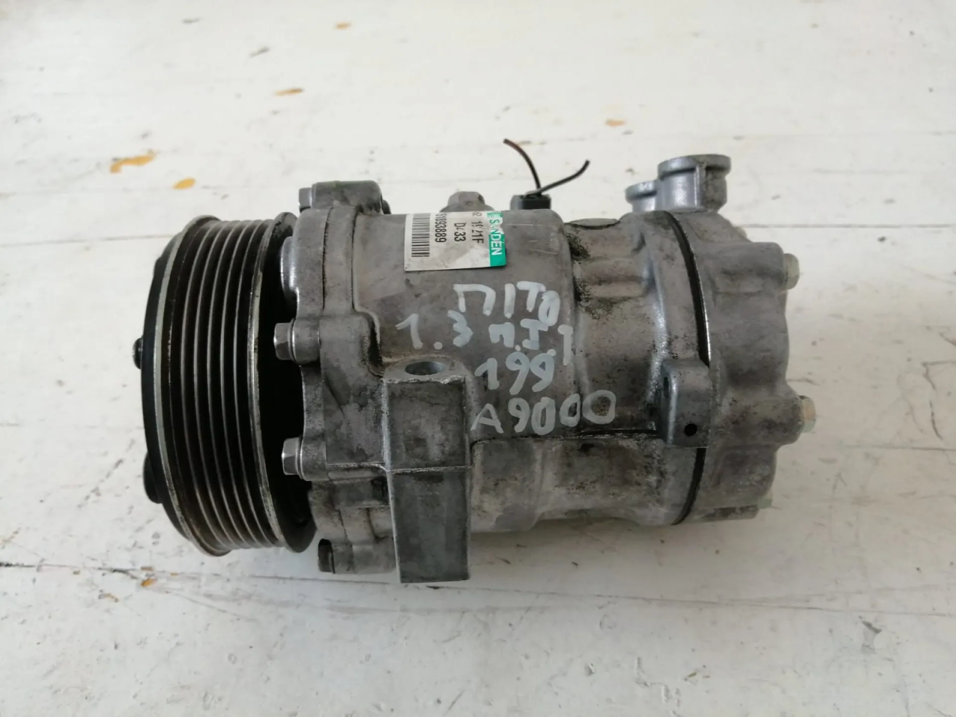 COMPRESSORE A/C con codice 51893889 da ALFA ROMEO Mito Serie (955_) (08>) 1300 Diesel (2012)