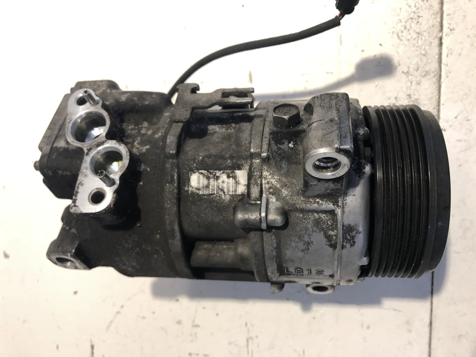 COMPRESSORE A/C con codice 6452698776601 / 5SE12C / 4471906262 da BMW Serie 1 Serie (E87) (04>07) 2000 Diesel (2006)