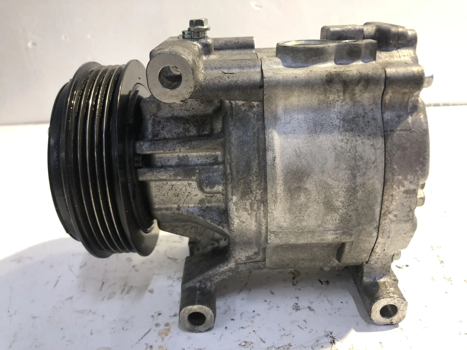 COMPRESSORE A/C con codice 000517473180 / 5A7875200 / 51747318 / HFC134A da FIAT 500 Serie (07>14) 1200 Benzina (2009)