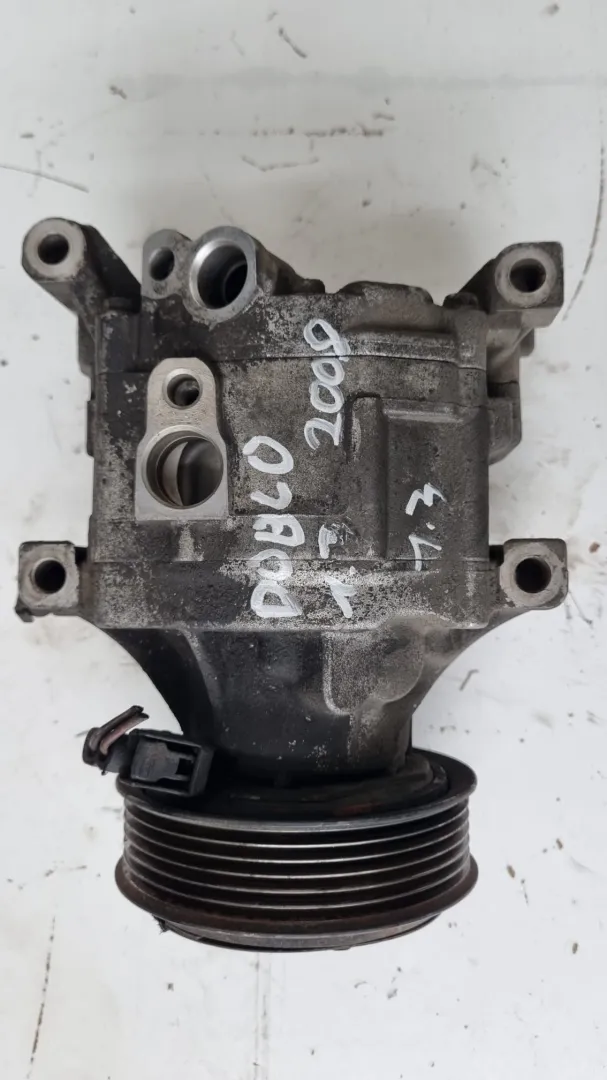 Compressore A/C Fiat Doblo del 2008 1.3 Diesel CODICE RICAMBIO : 51747318