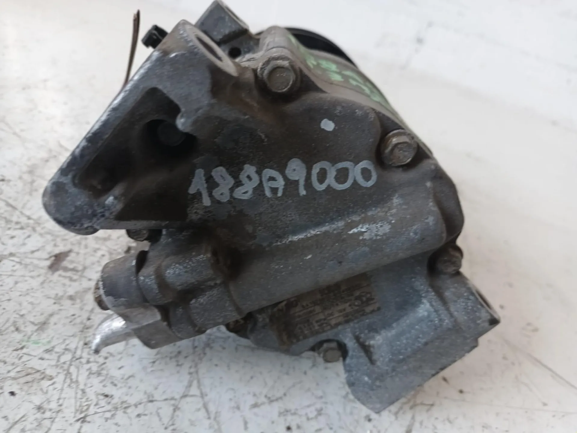 COMPRESSORE A/C con codice 5A7975600 da FIAT Grande Punto 2Â° Serie 1300 Diesel con codice motore 188A9000/188A9000 (2008)