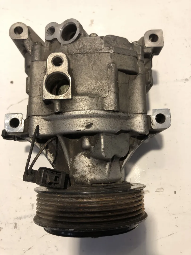 COMPRESSORE A/C con codice 5A7975600 / 517469310 / HFC134A da FIAT Panda 3Â° Serie 1300 Diesel (2013)