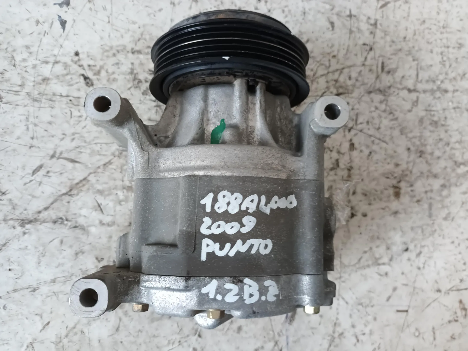 COMPRESSORE A/C con codice 51747318 da FIAT Punto Berlina 3P 3Â° Serie 1200 Benzina con codice motore 188A4000 (2009)