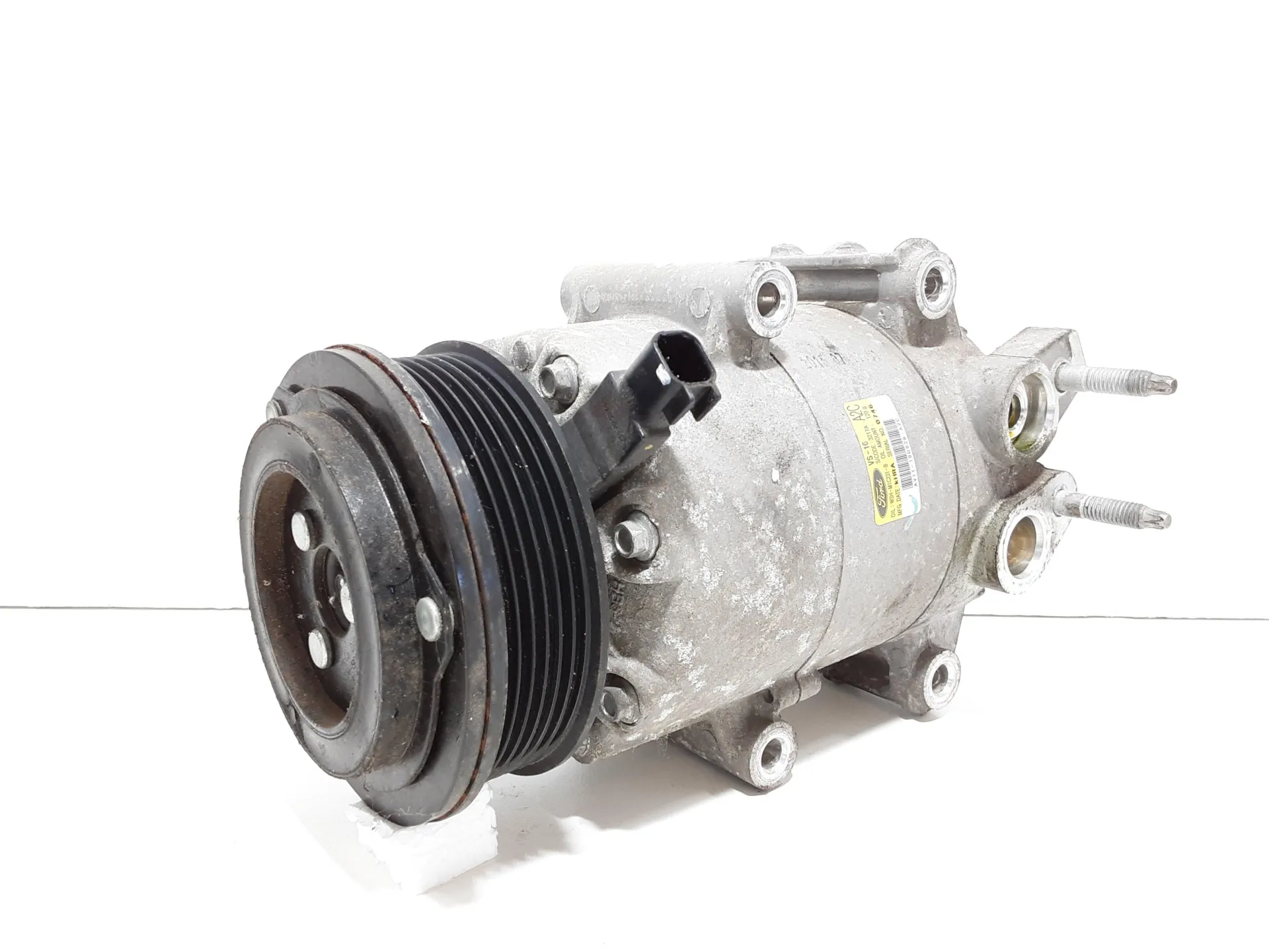 COMPRESSORE A/C con codice AV1119D629A2C da FORD EcoSport Serie (15>) 1500 Diesel 70 kW / 95 CV con codice motore XVJD/XVJD (2016)
