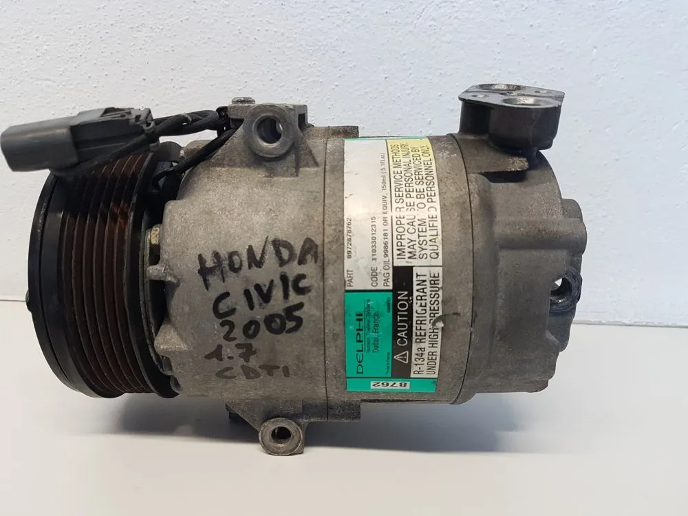 COMPRESSORE A/C con codice 8972878762 / 8972878761 da HONDA Civic Berlina 3P (02>06) 1700 Diesel 74 (2005)