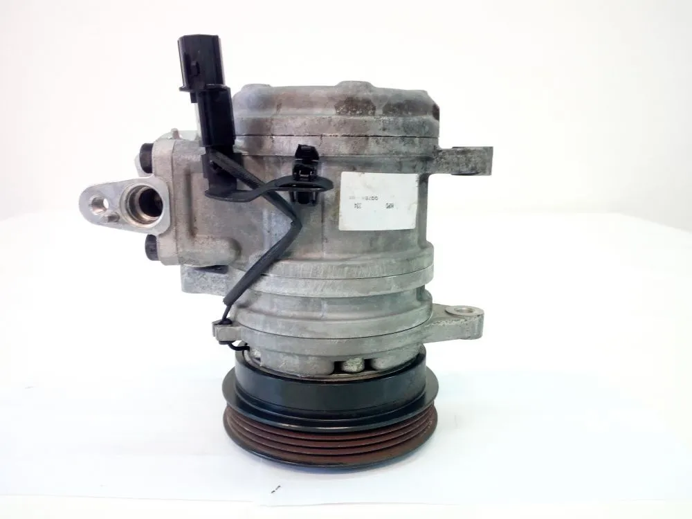 COMPRESSORE A/C con codice 977010X000 da HYUNDAI i10 2° Serie 1100 Benzina 51 (2012)
