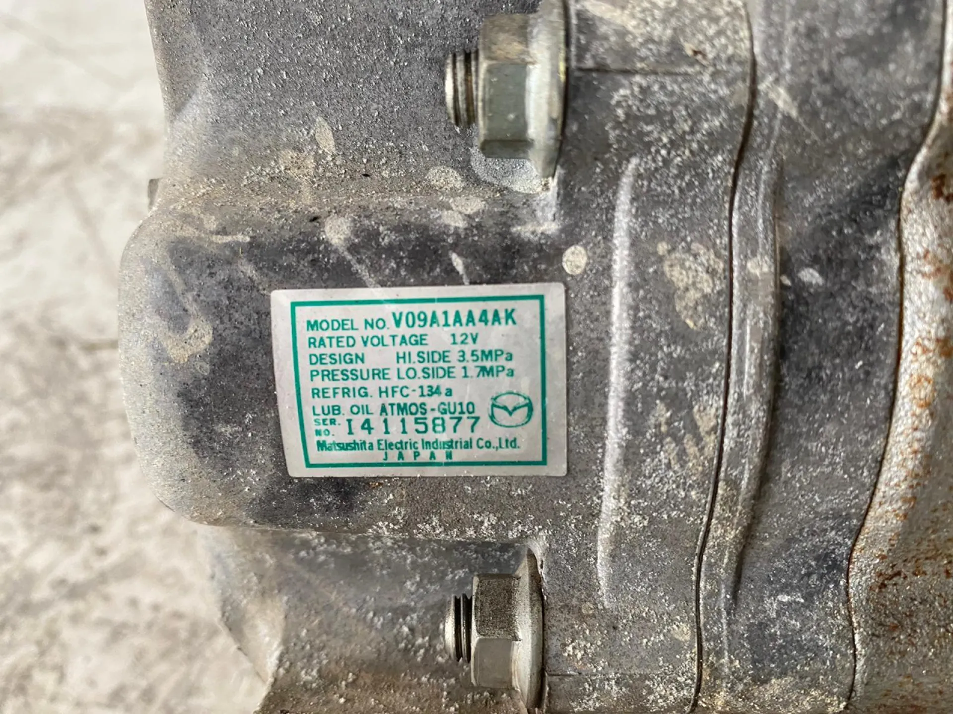 COMPRESSORE A/C con codice I4115877 da MAZDA 2 Berlina 2Â° Serie 1300 Benzina con codice motore ZJ/ZJ (2011)